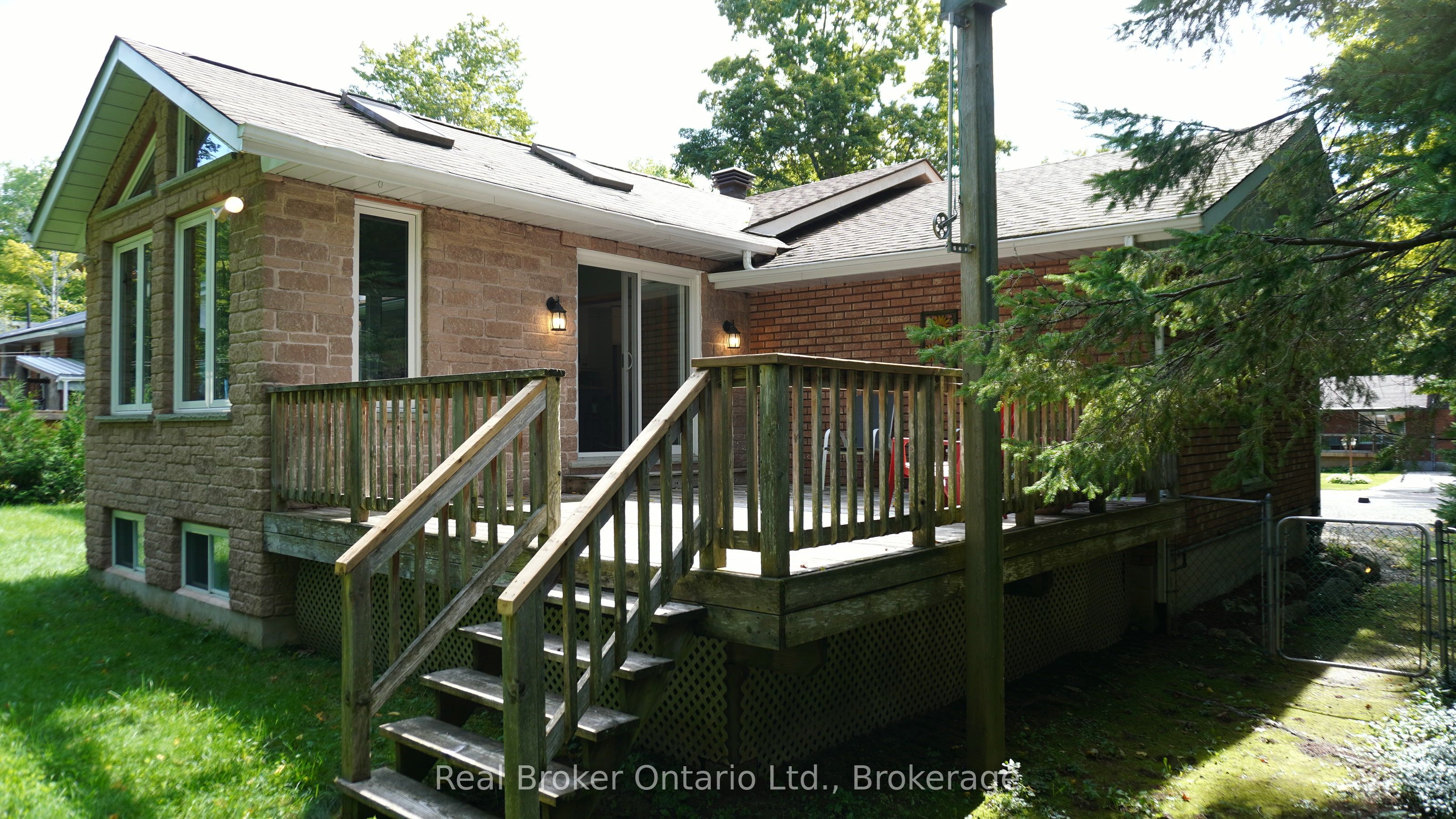 16 Mundy Avenue Property Photo 26