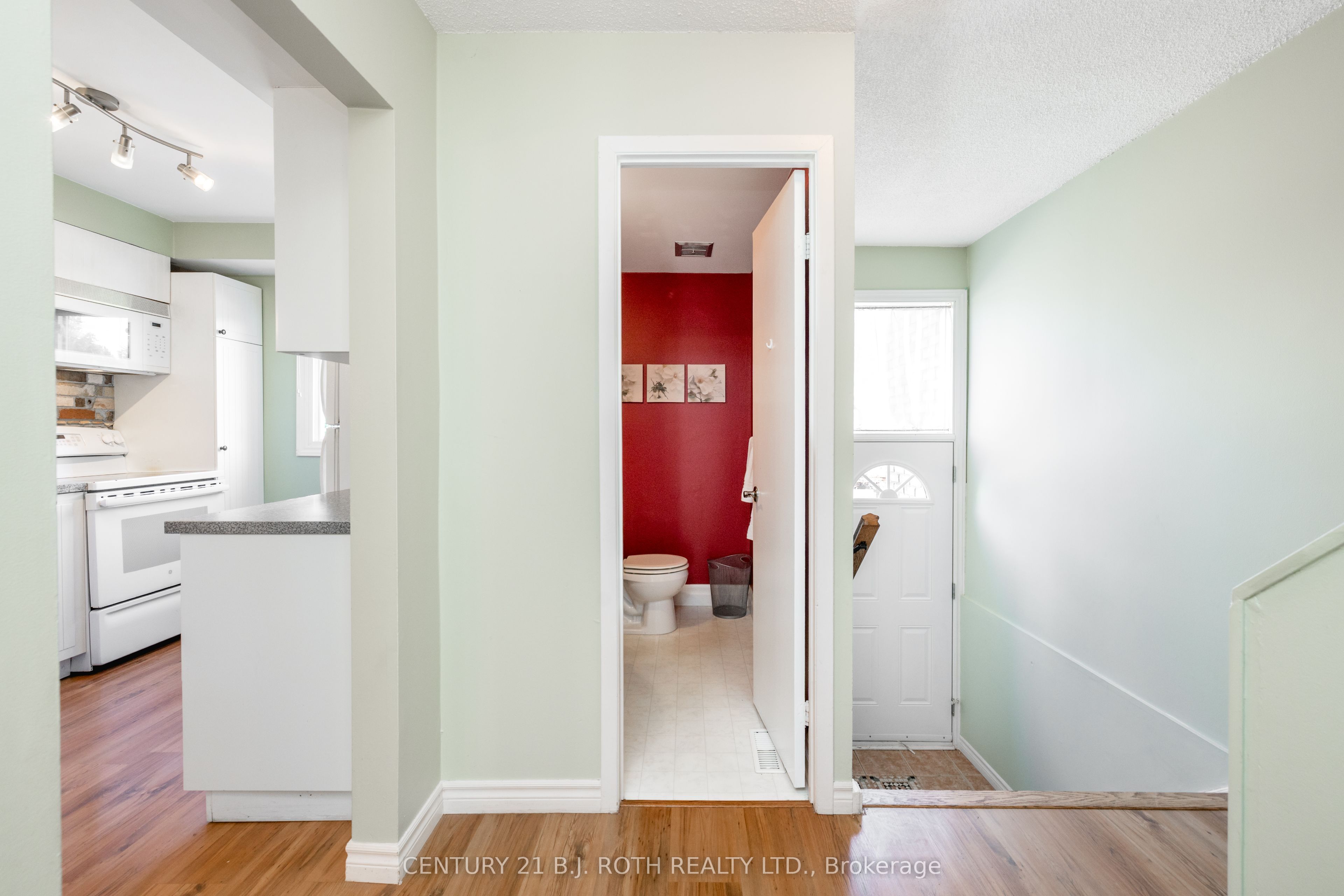 52 Adelaide Street 31 Property Photo 6