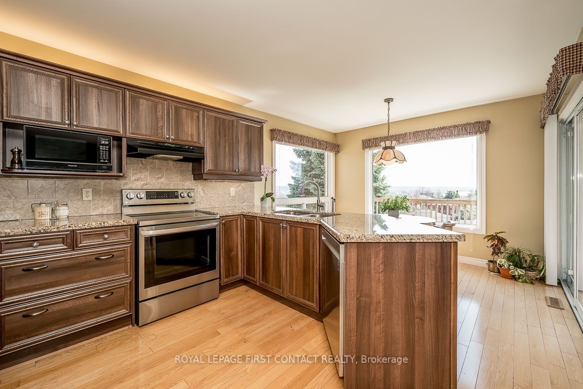 35 Gibbon Drive Property Photo 6