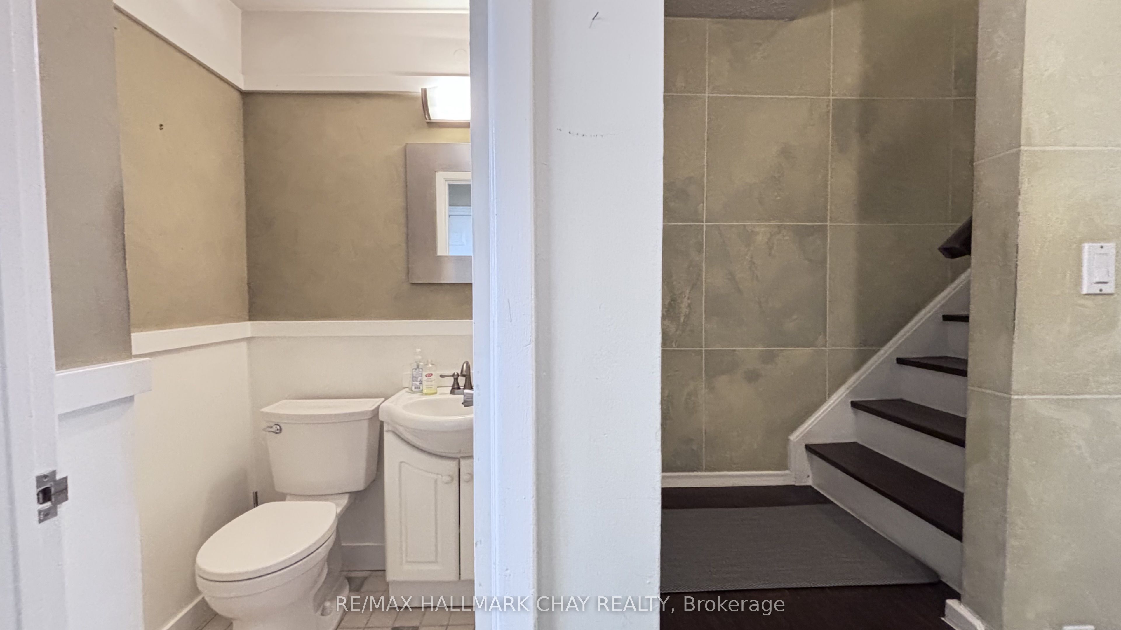 28 Donald Street 66 Property Photo 5