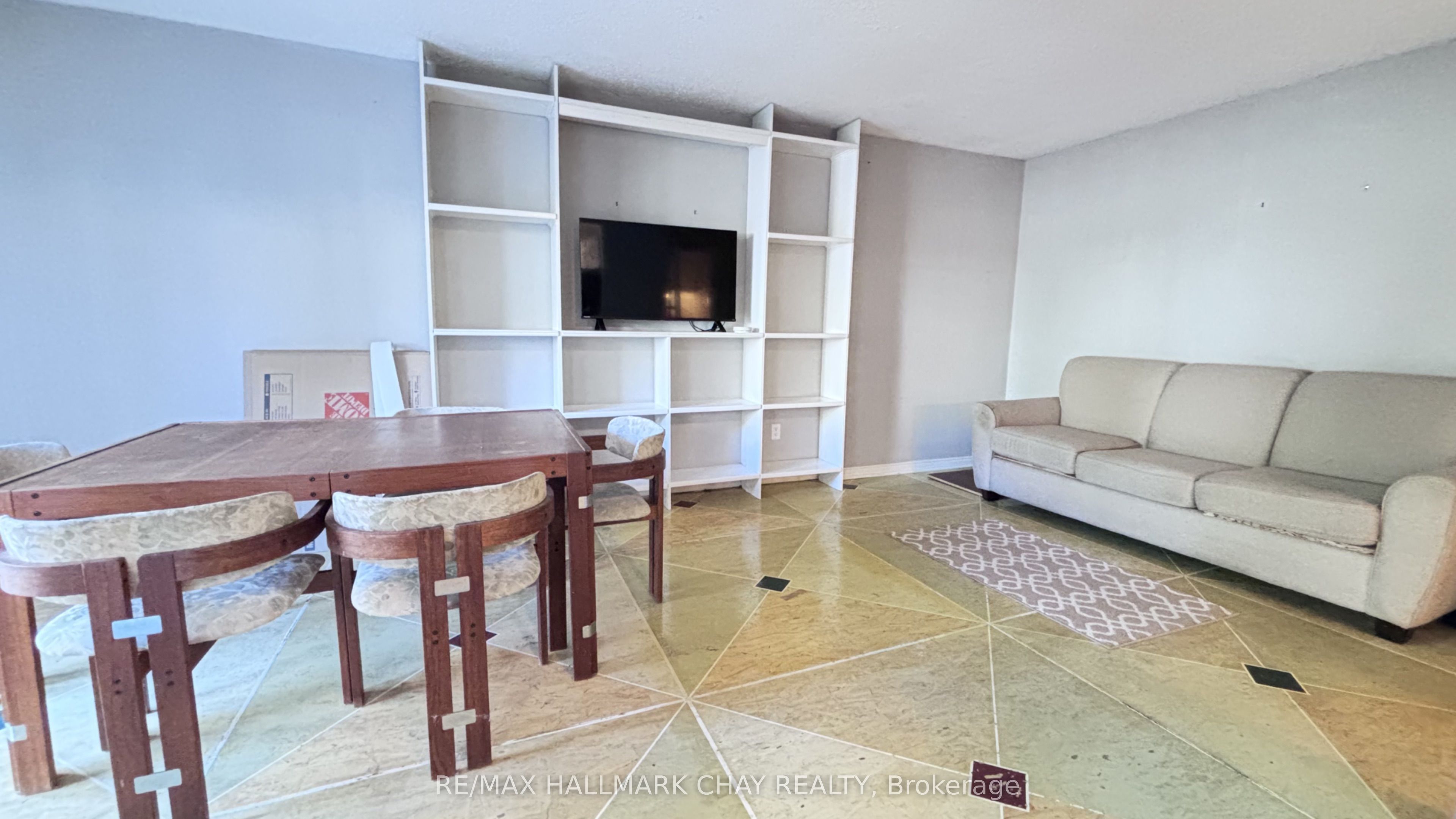 28 Donald Street 66 Property Photo 6
