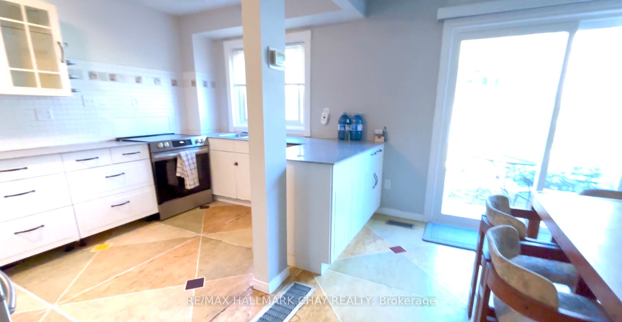 28 Donald Street 66 Property Photo 7