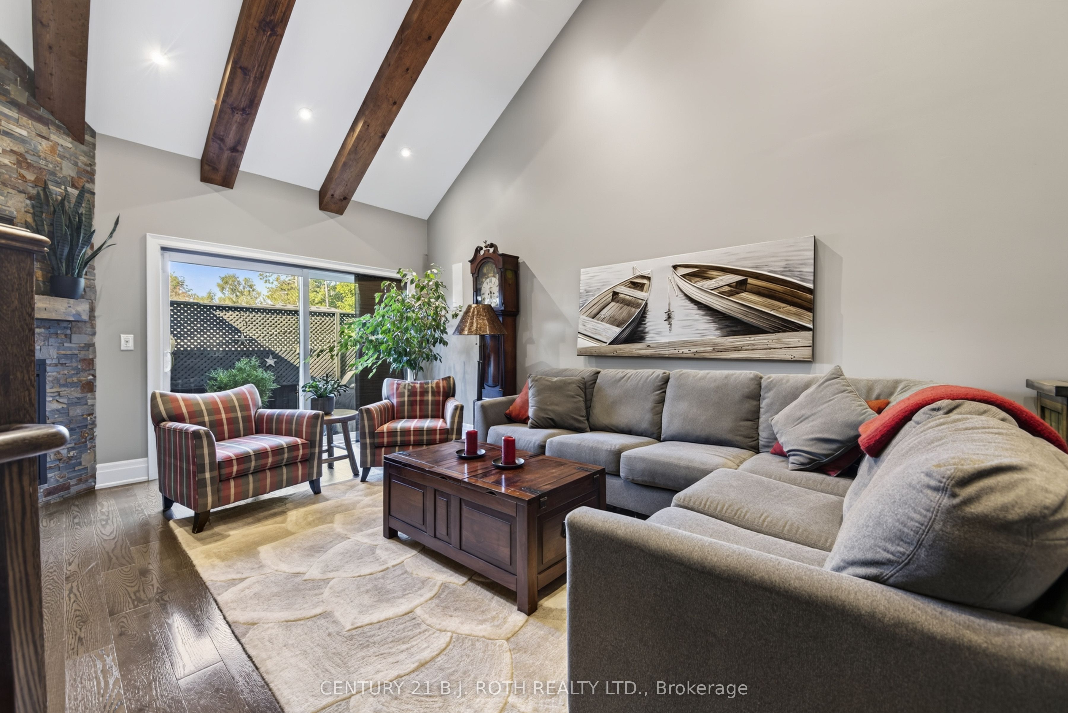 3306 Summerhill Way Property Photo 16