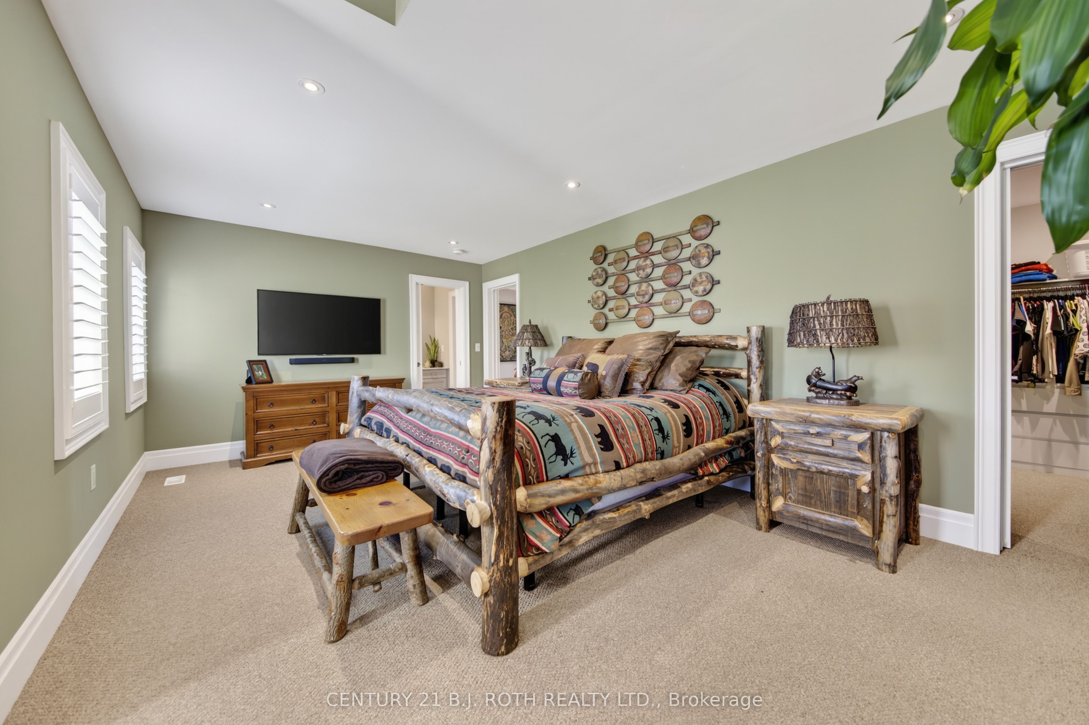 3306 Summerhill Way Property Photo 24