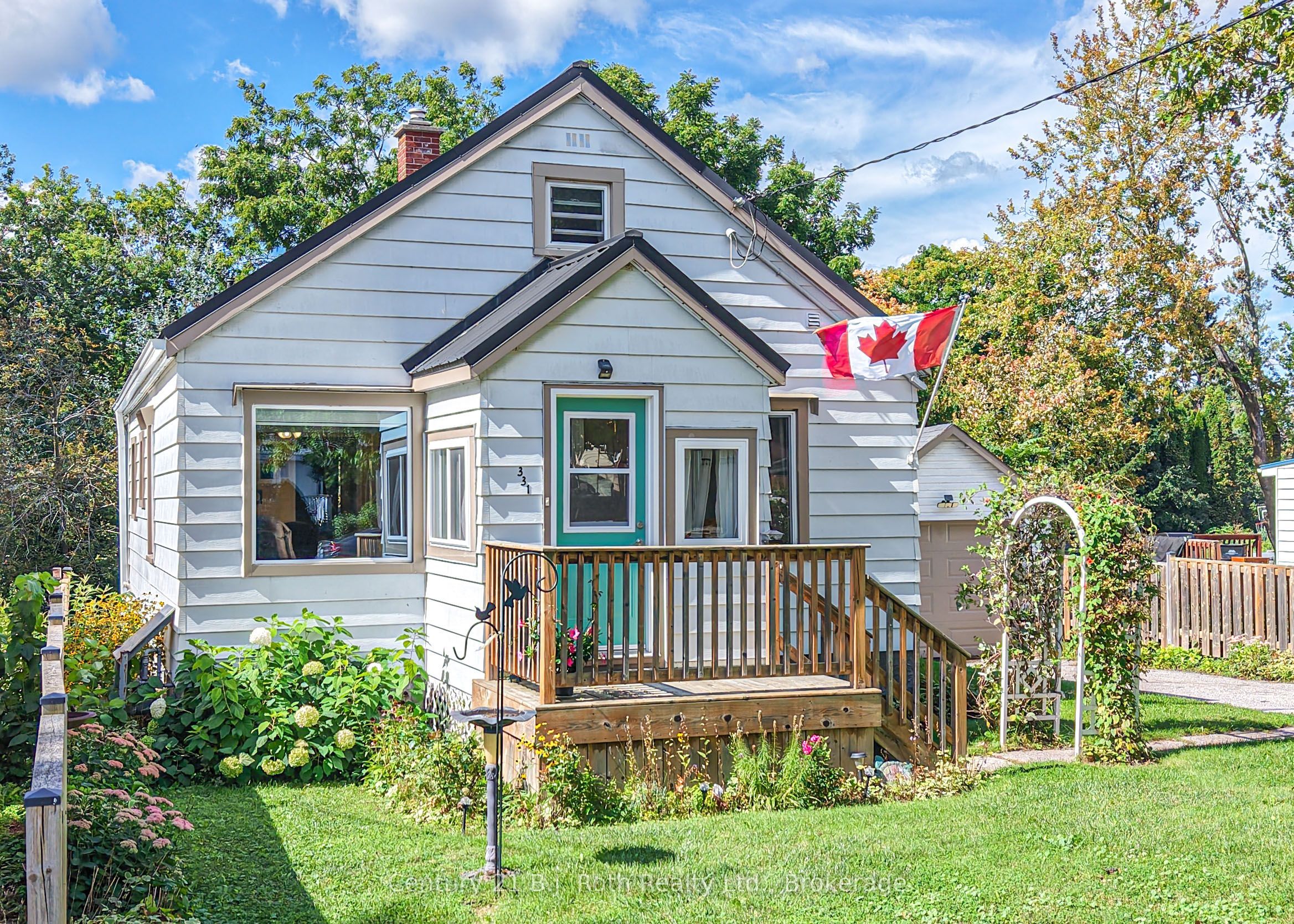 331 Moffat Street Property Photo 1