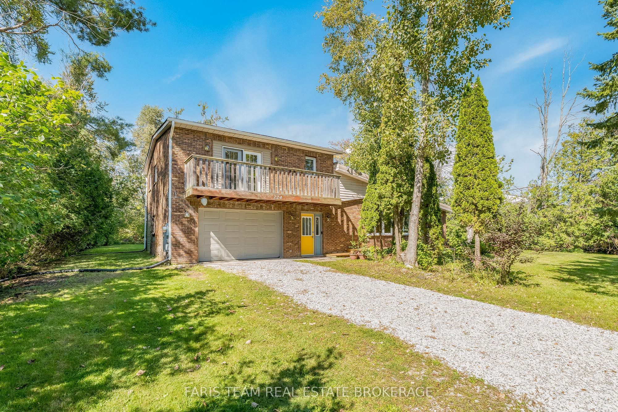 224 Lakeshore Road W Property Photo 1