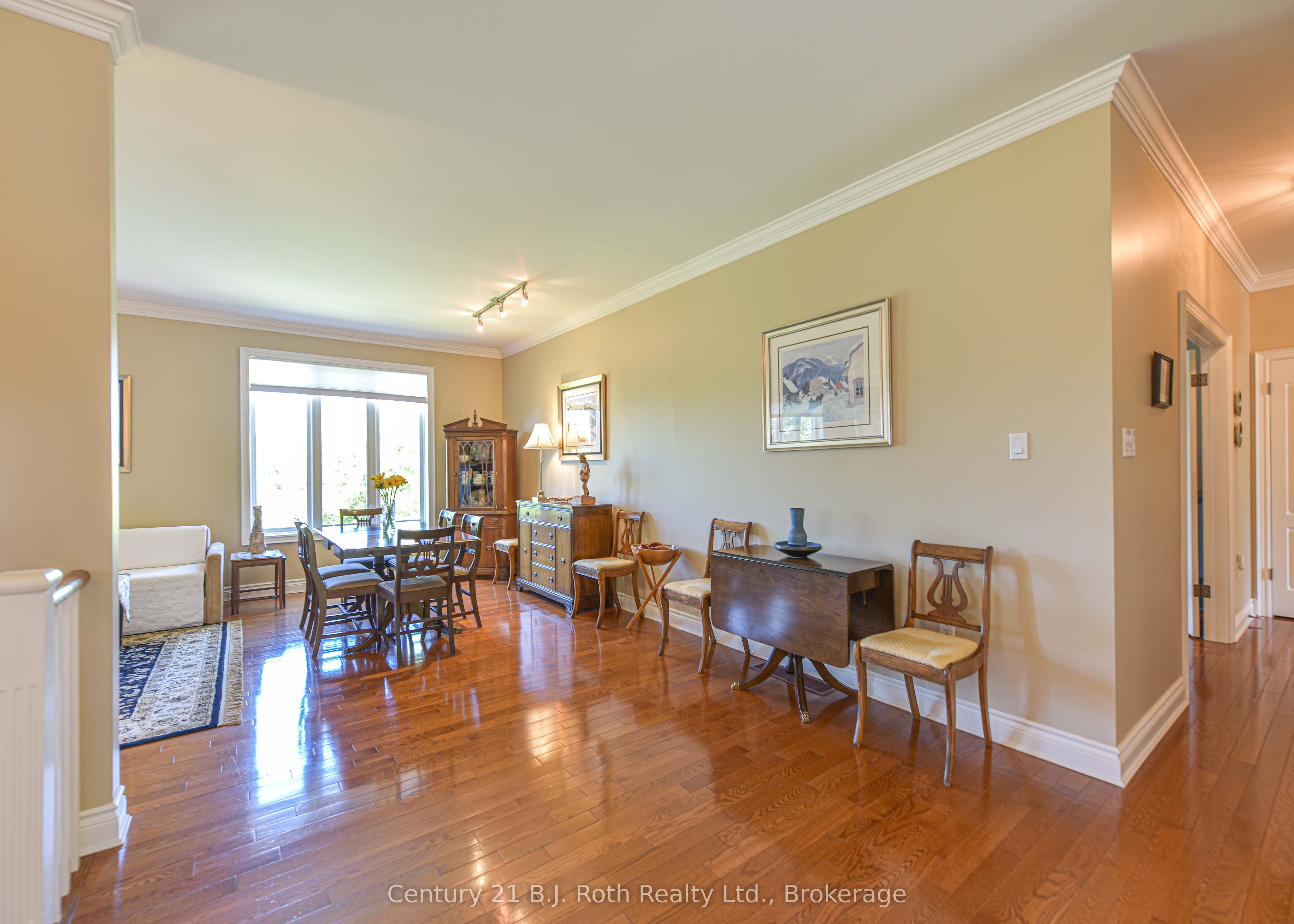 1273 Hawk Ridge Crescent Property Photo 19