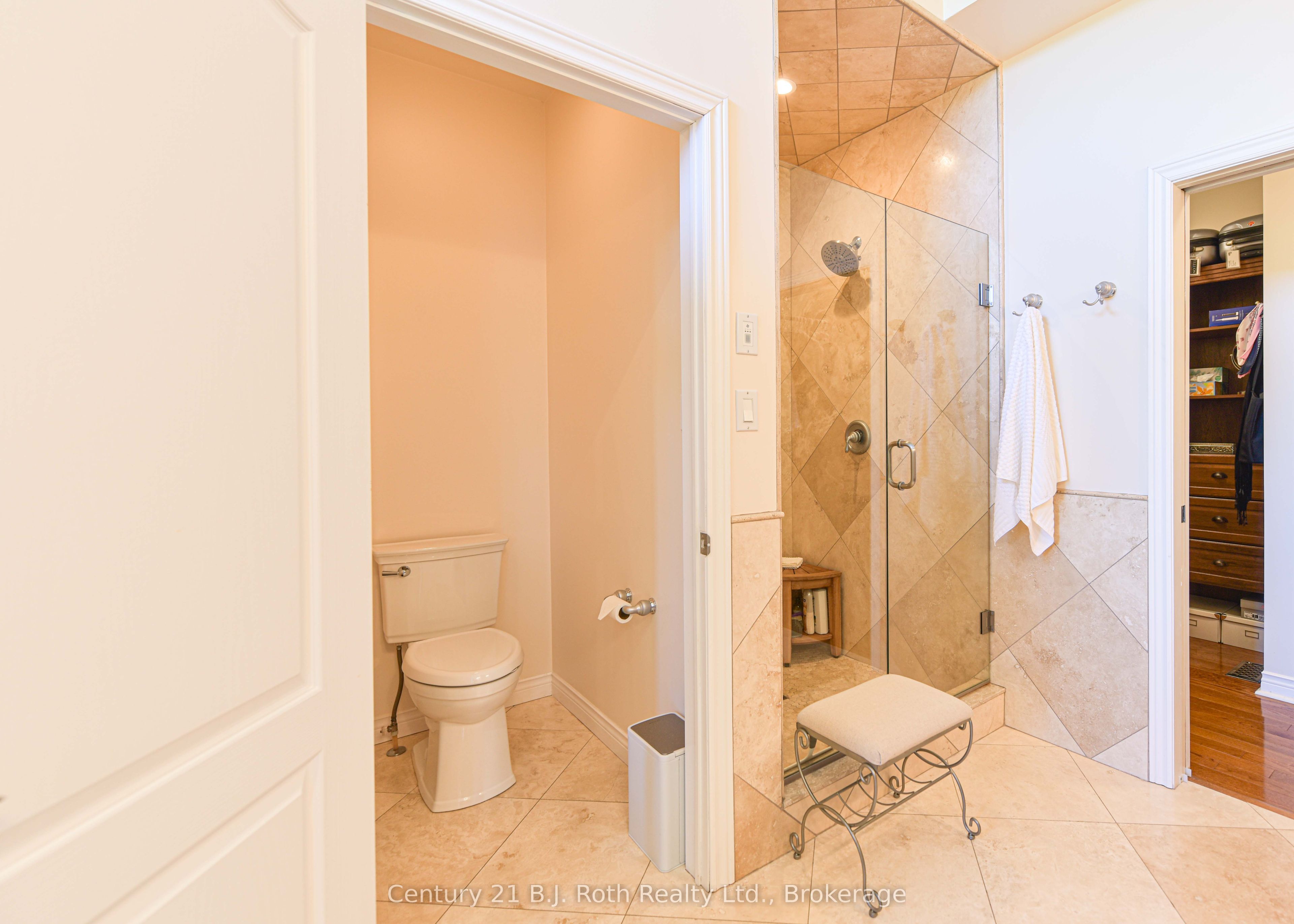 1273 Hawk Ridge Crescent Property Photo 22