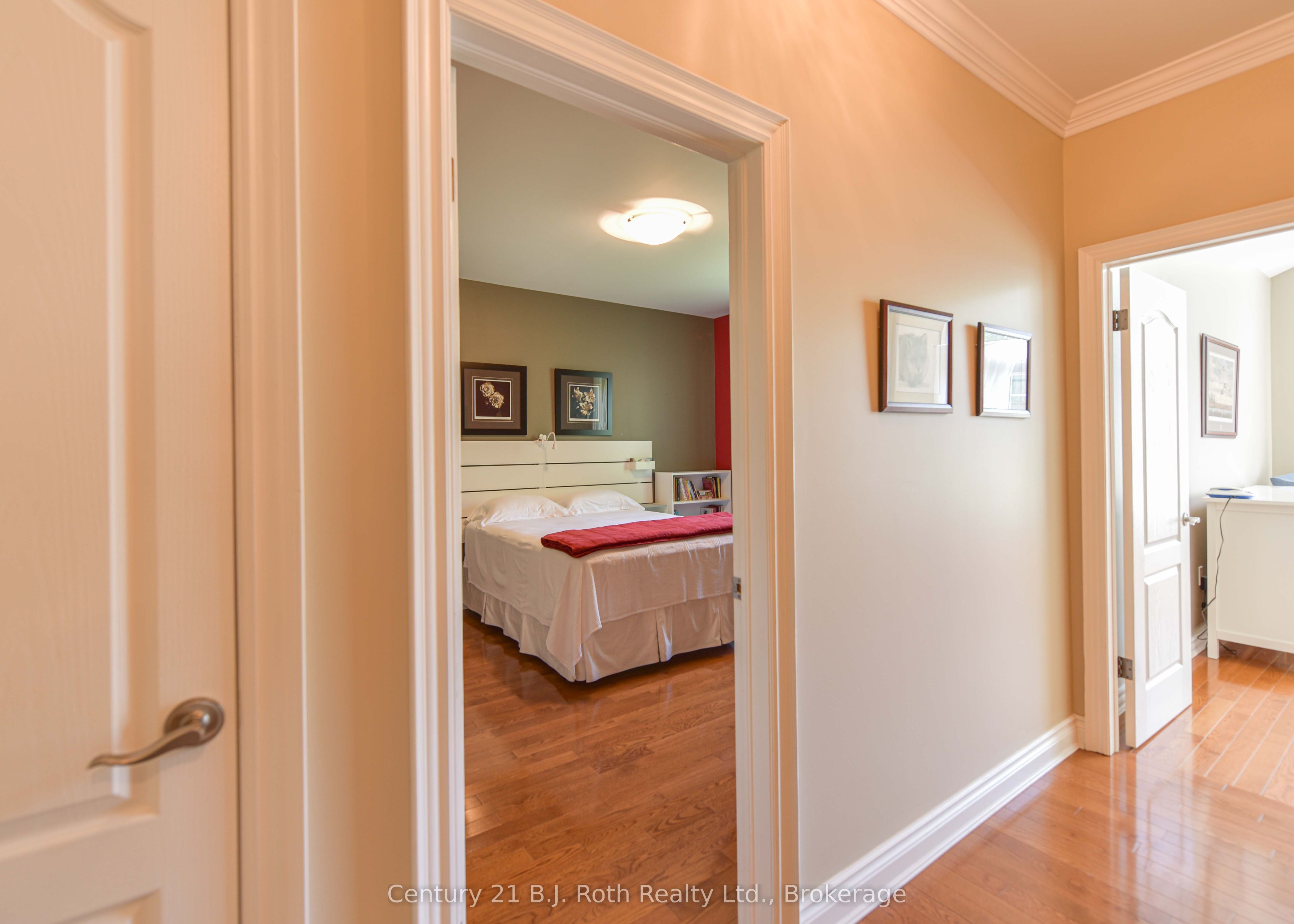 1273 Hawk Ridge Crescent Property Photo 24