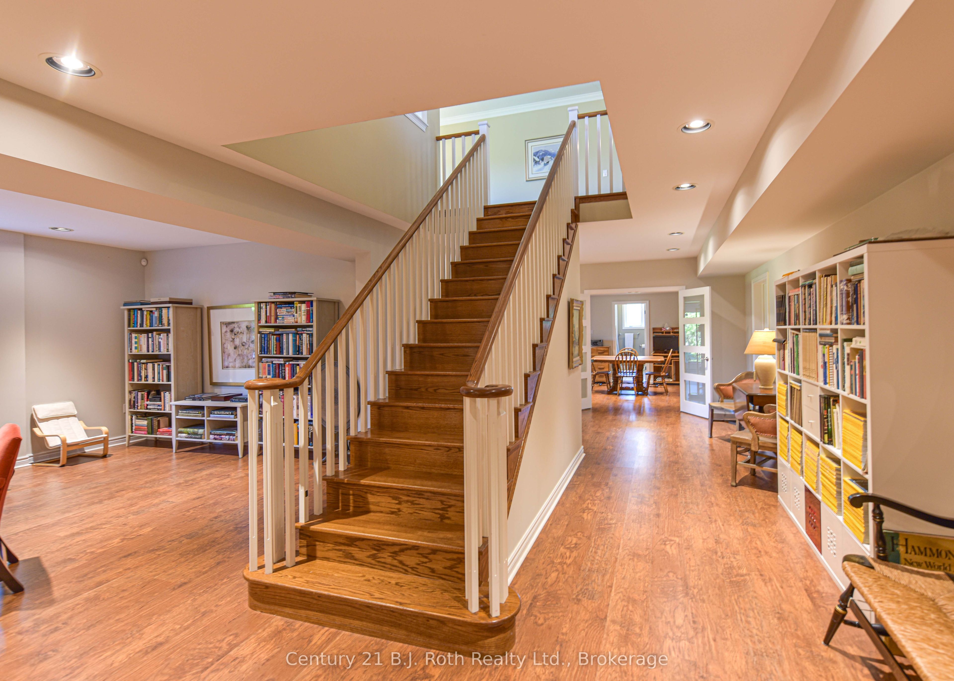 1273 Hawk Ridge Crescent Property Photo 29