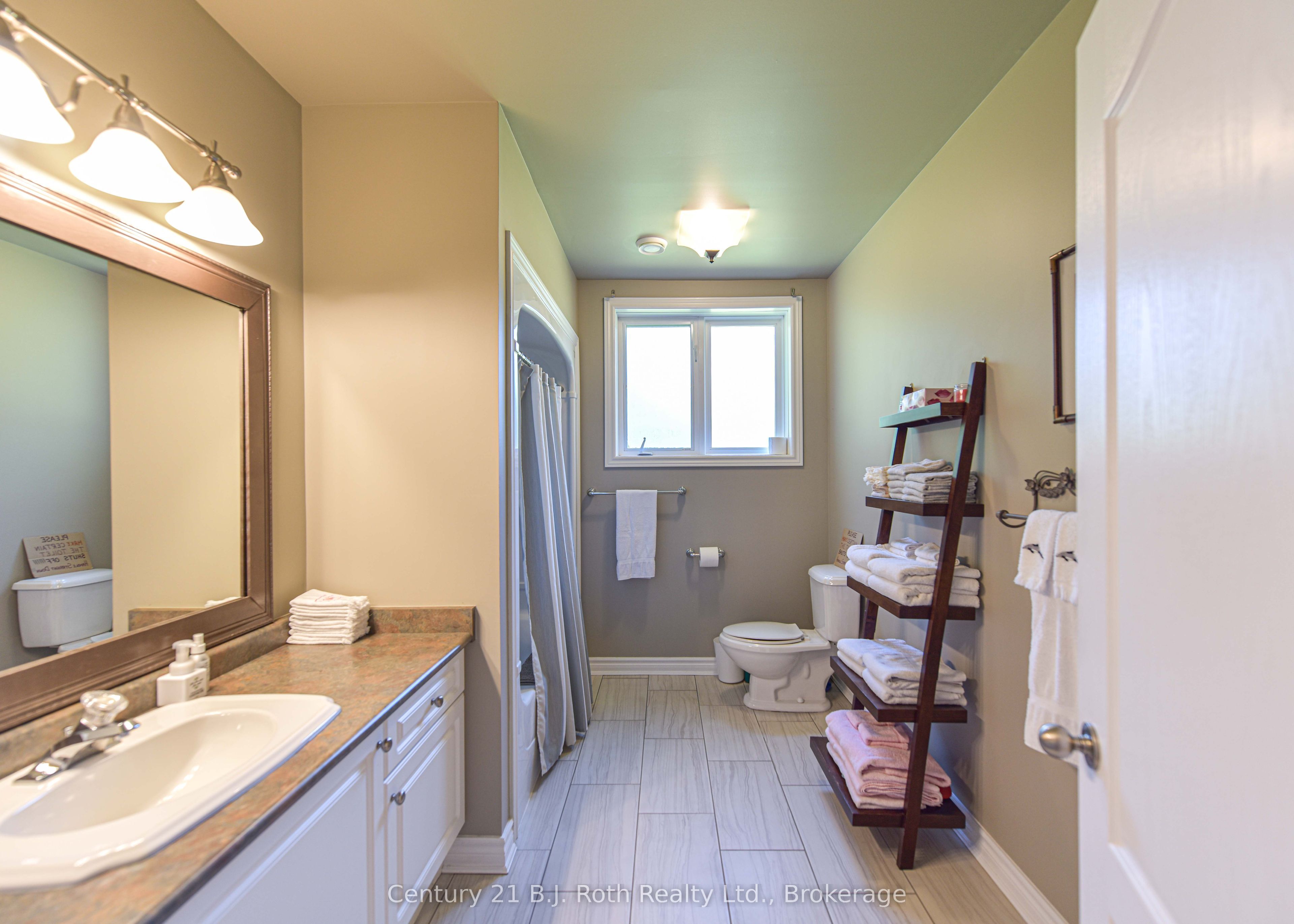 1273 Hawk Ridge Crescent Property Photo 36