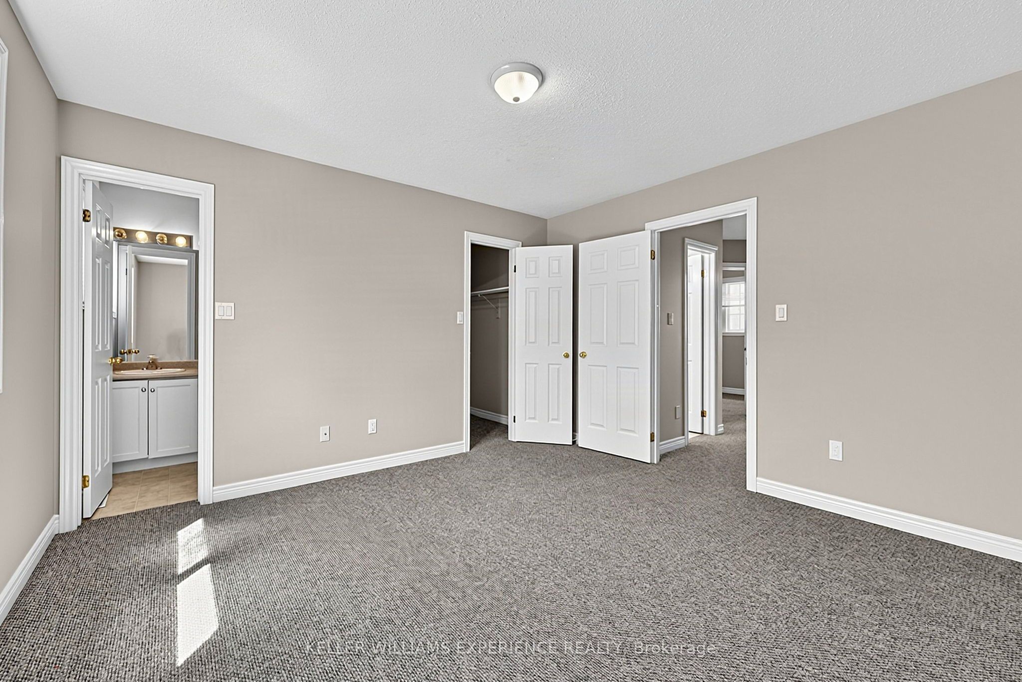 201 Stanley Street Property Photo 28