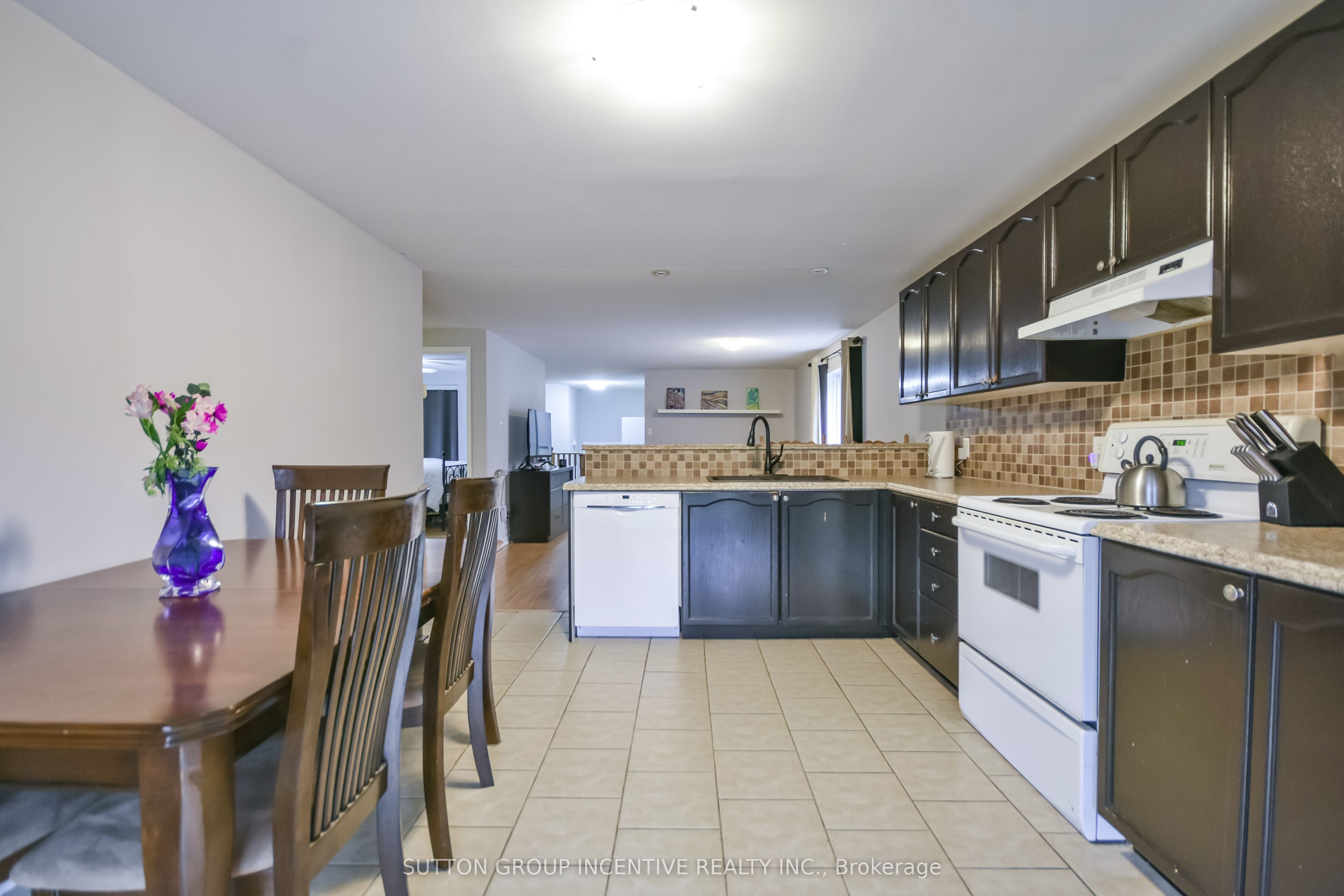 22 Peregrine Road Property Photo 7
