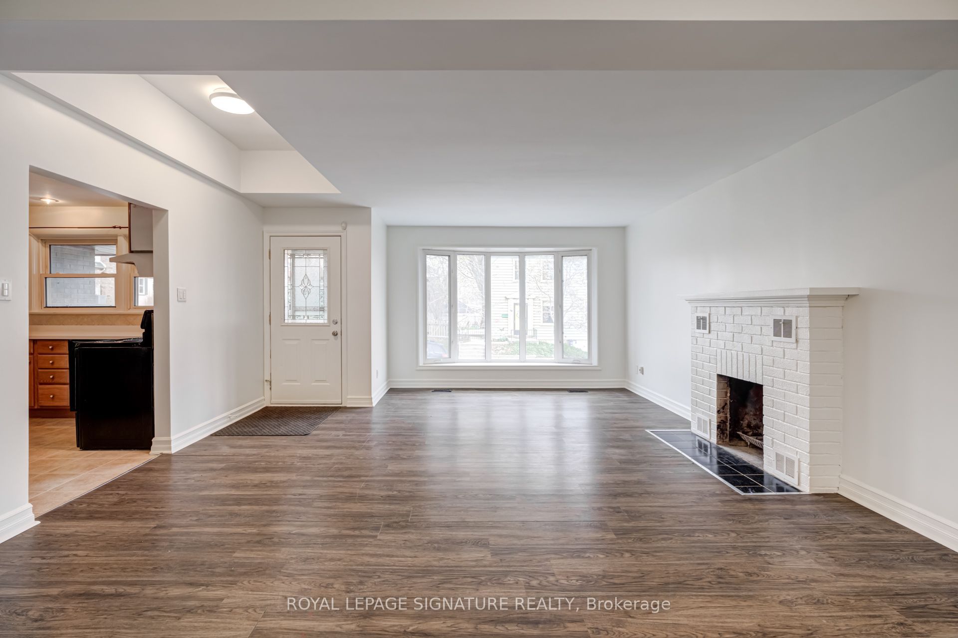 22 Drury Lane Main Property Photo 1