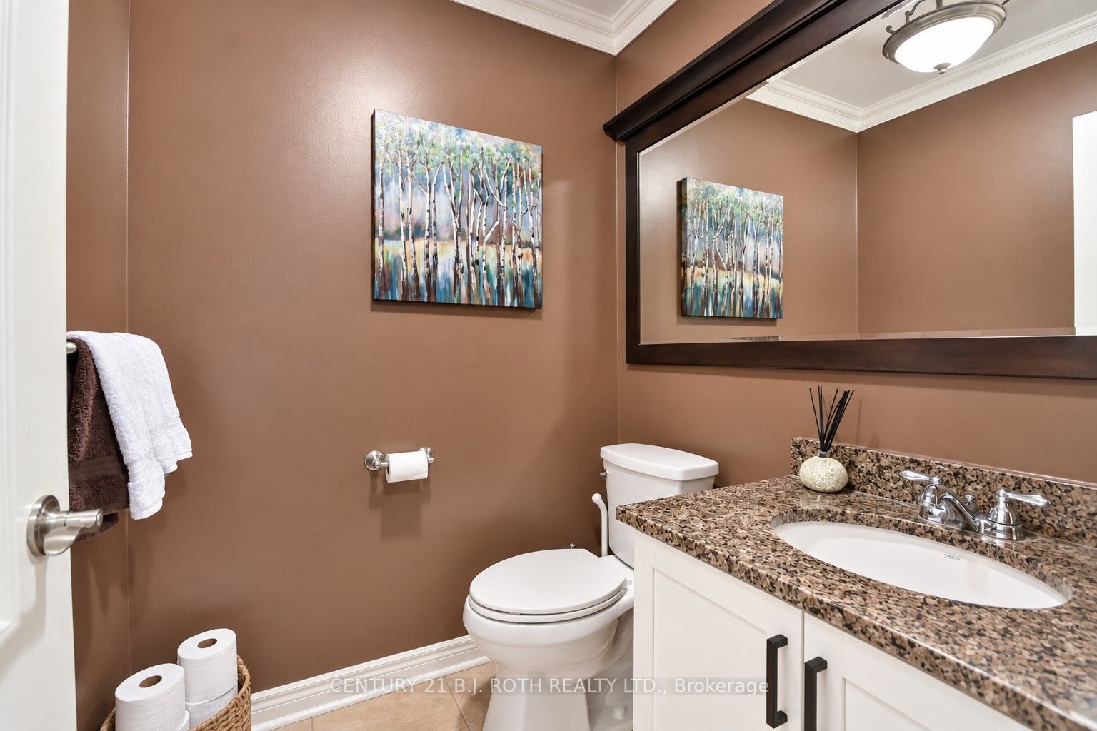 38 Camelot Square Property Photo 13