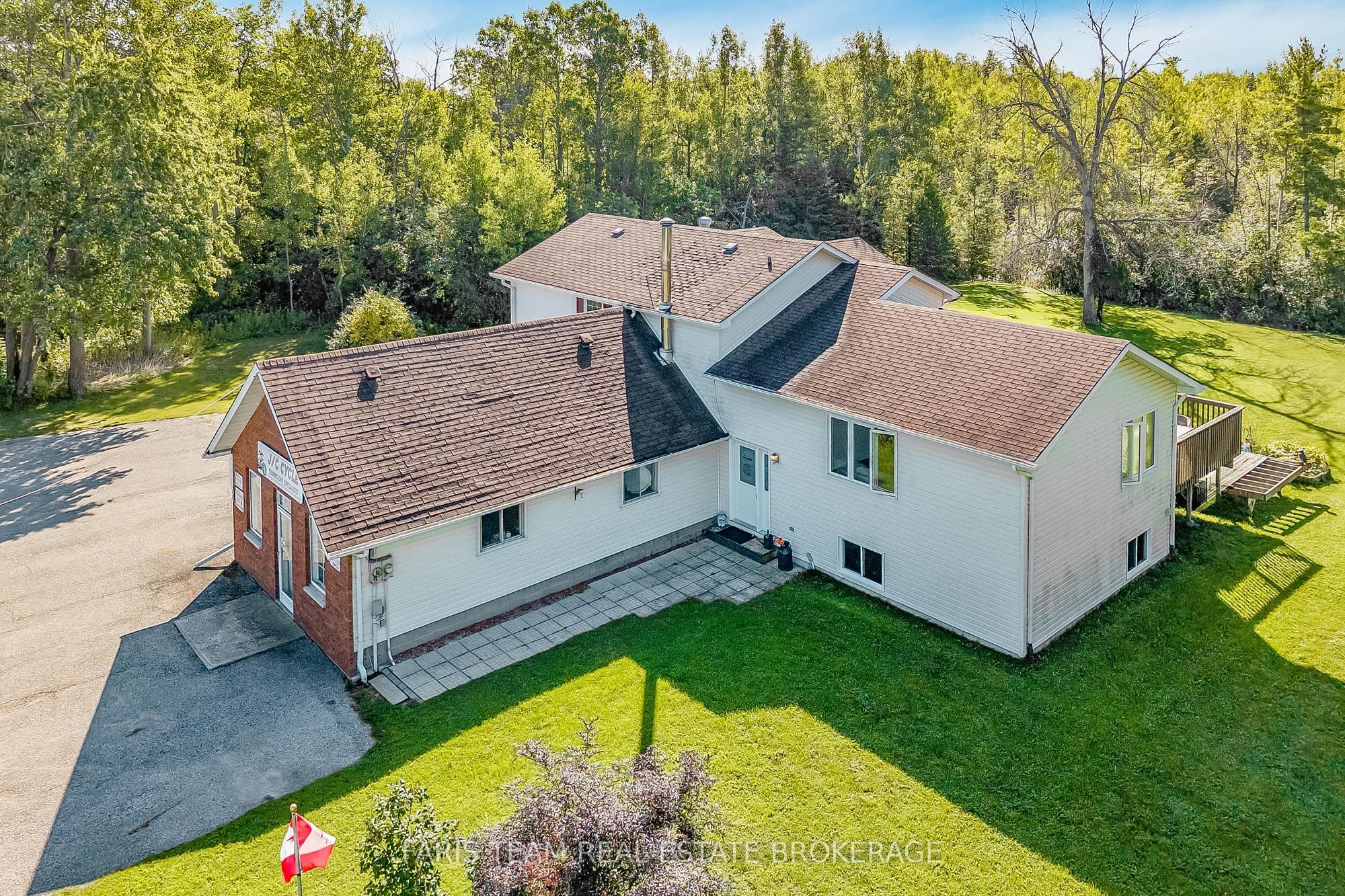 8801 Beachwood Road Property Photo 1