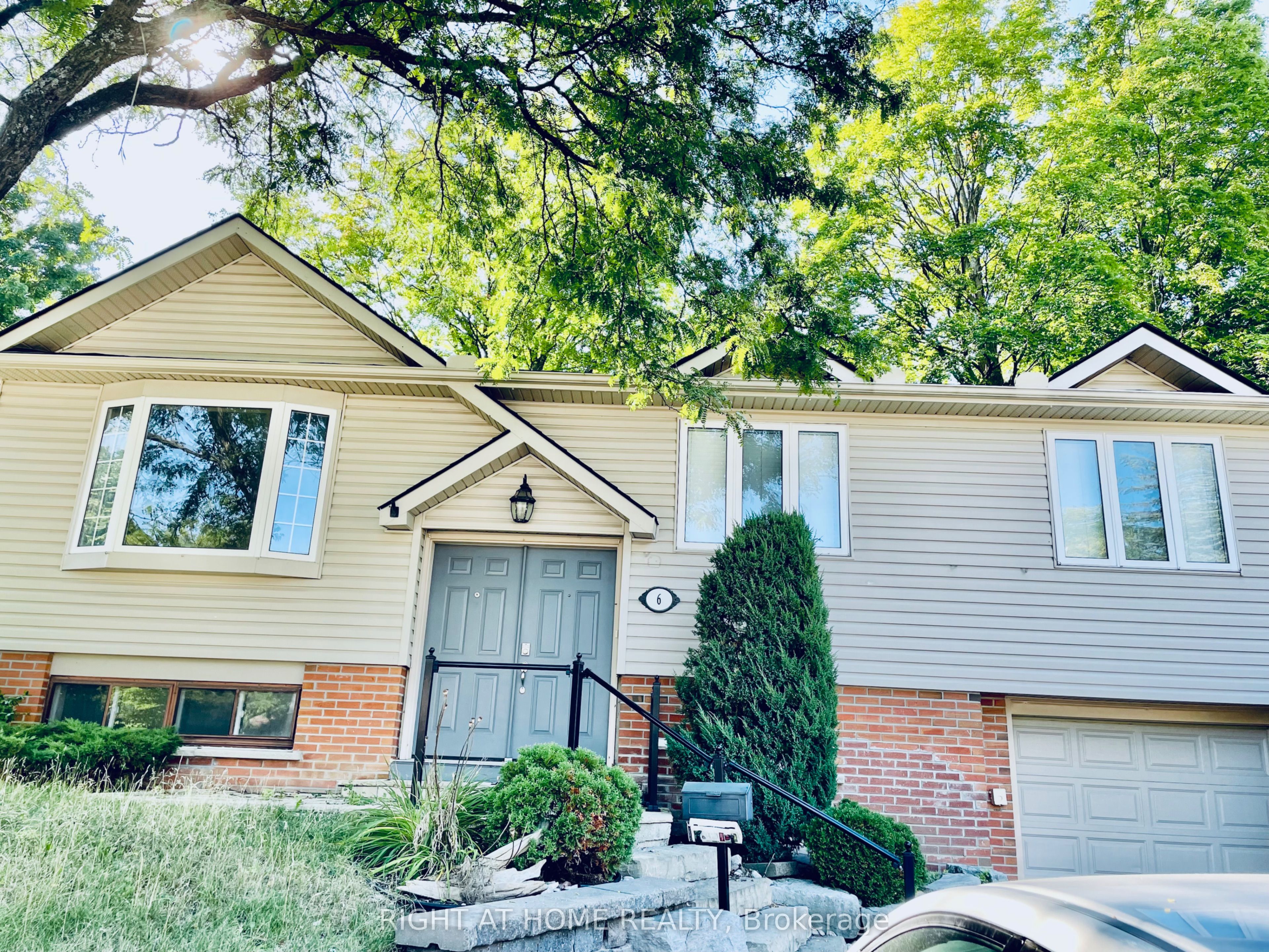 6 Beechcroft Circle Property Photo 3