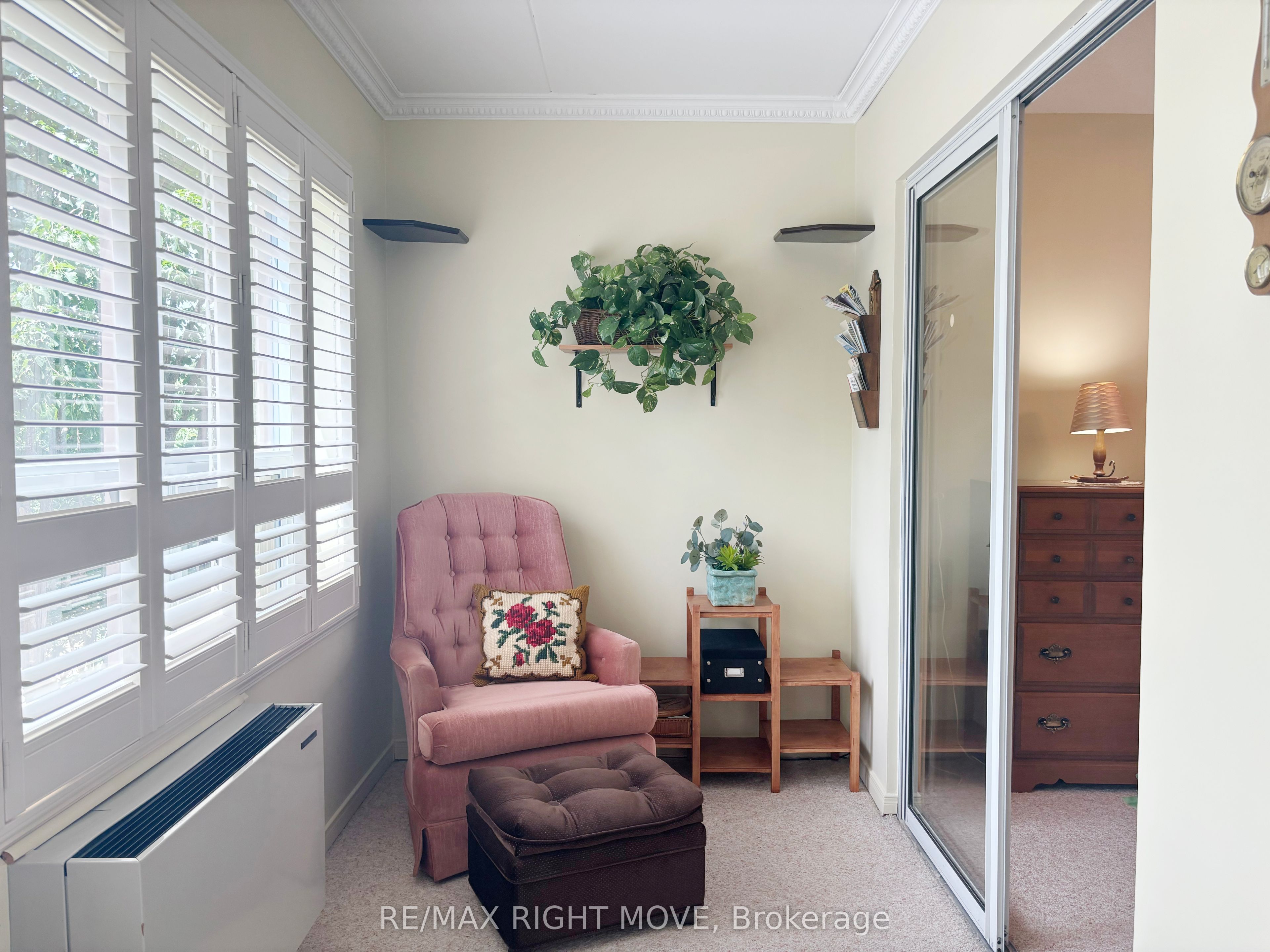 54 Fittons Road W 202 Property Photo 12