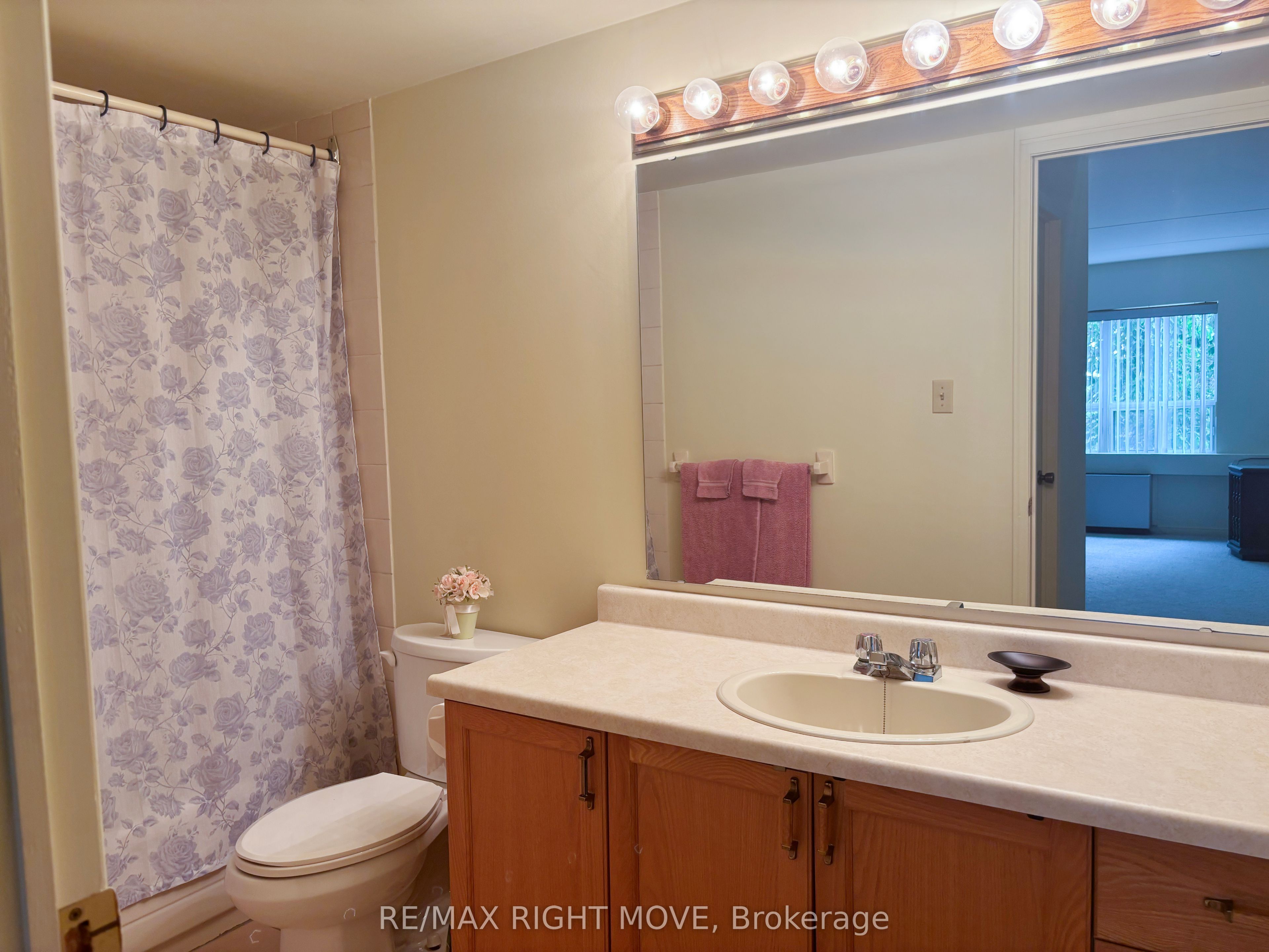 54 Fittons Road W 202 Property Photo 19