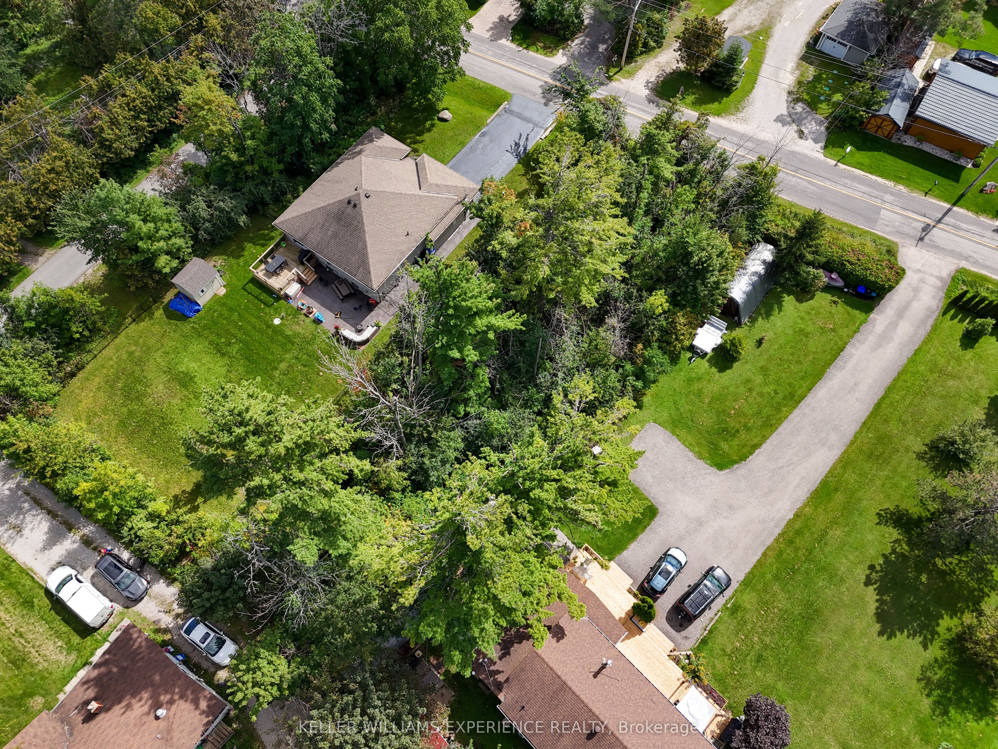 108 Lakeshore Road E Property Photo 9