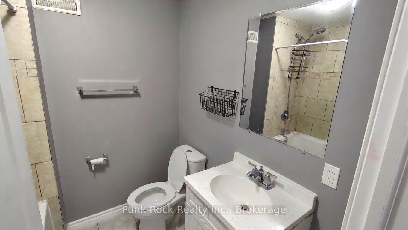 26 Cundles Road E 2 (bsmt) Property Photo 3