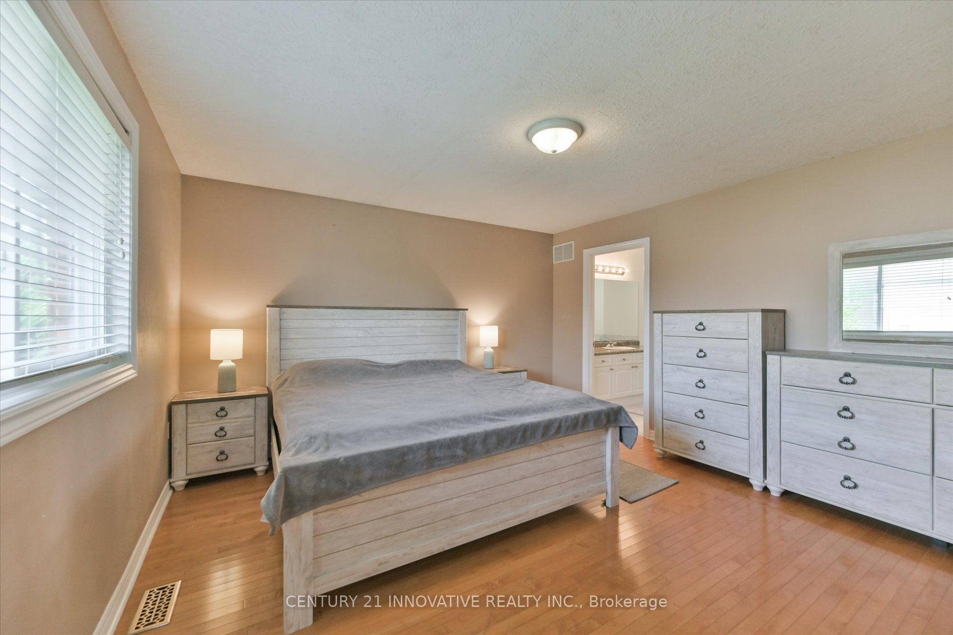28 Empire Drive Property Photo 22