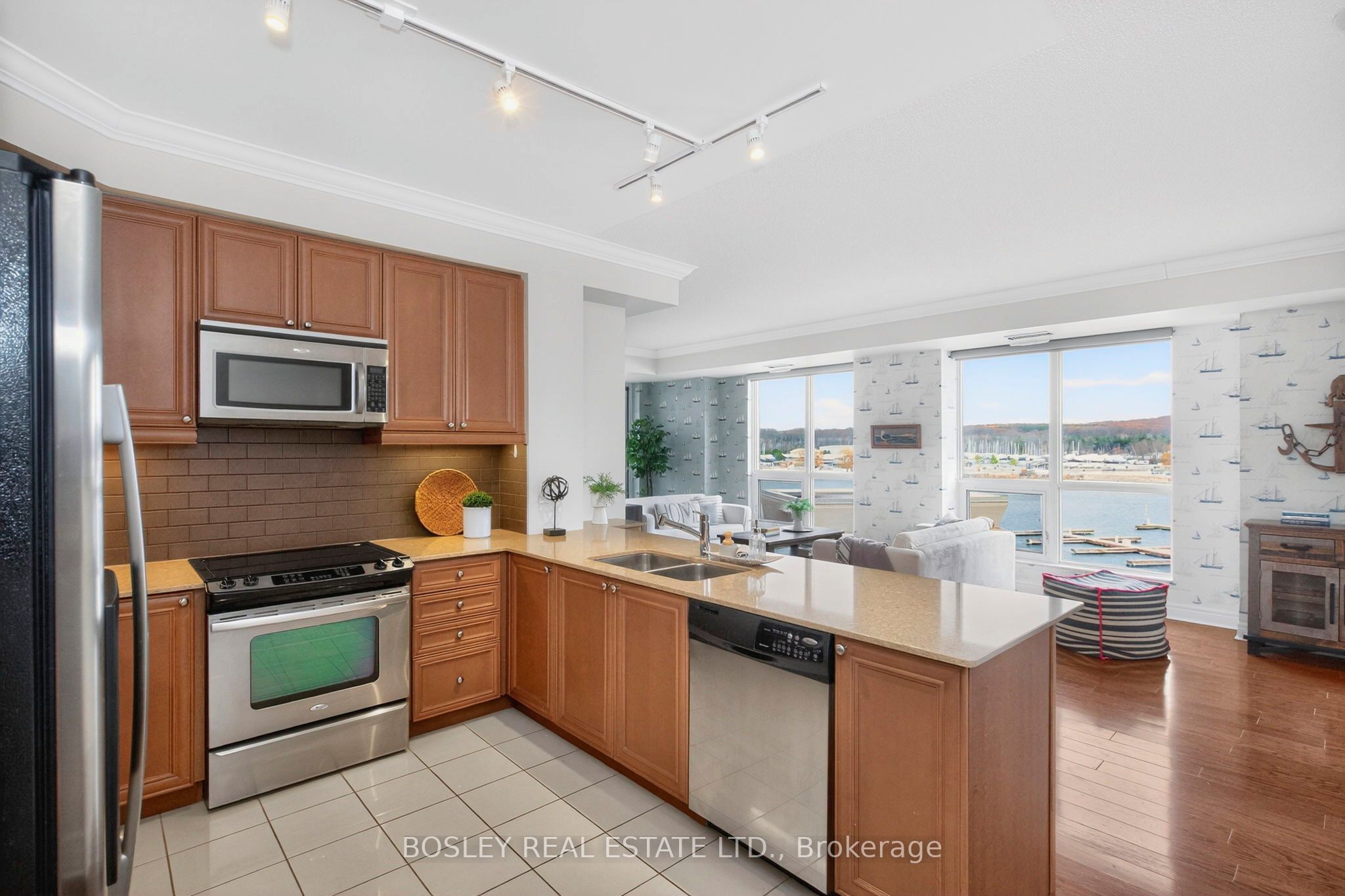 699 Aberdeen Boulevard 307 Property Photo 5