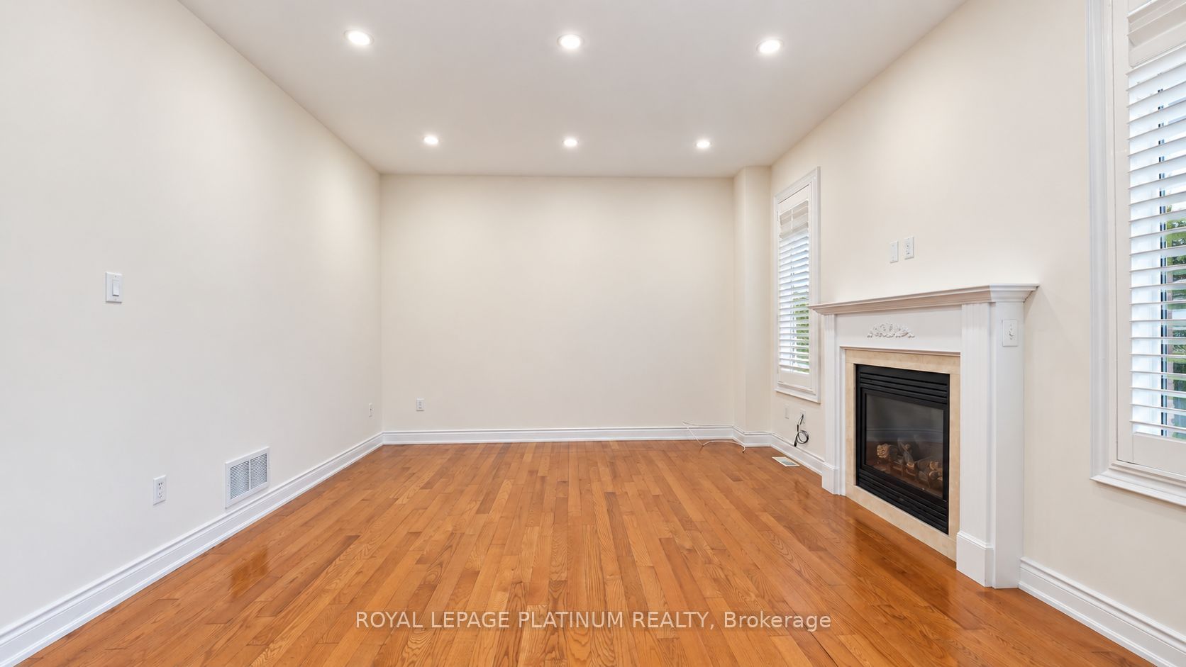 146 Sandringham Drive Property Photo 8