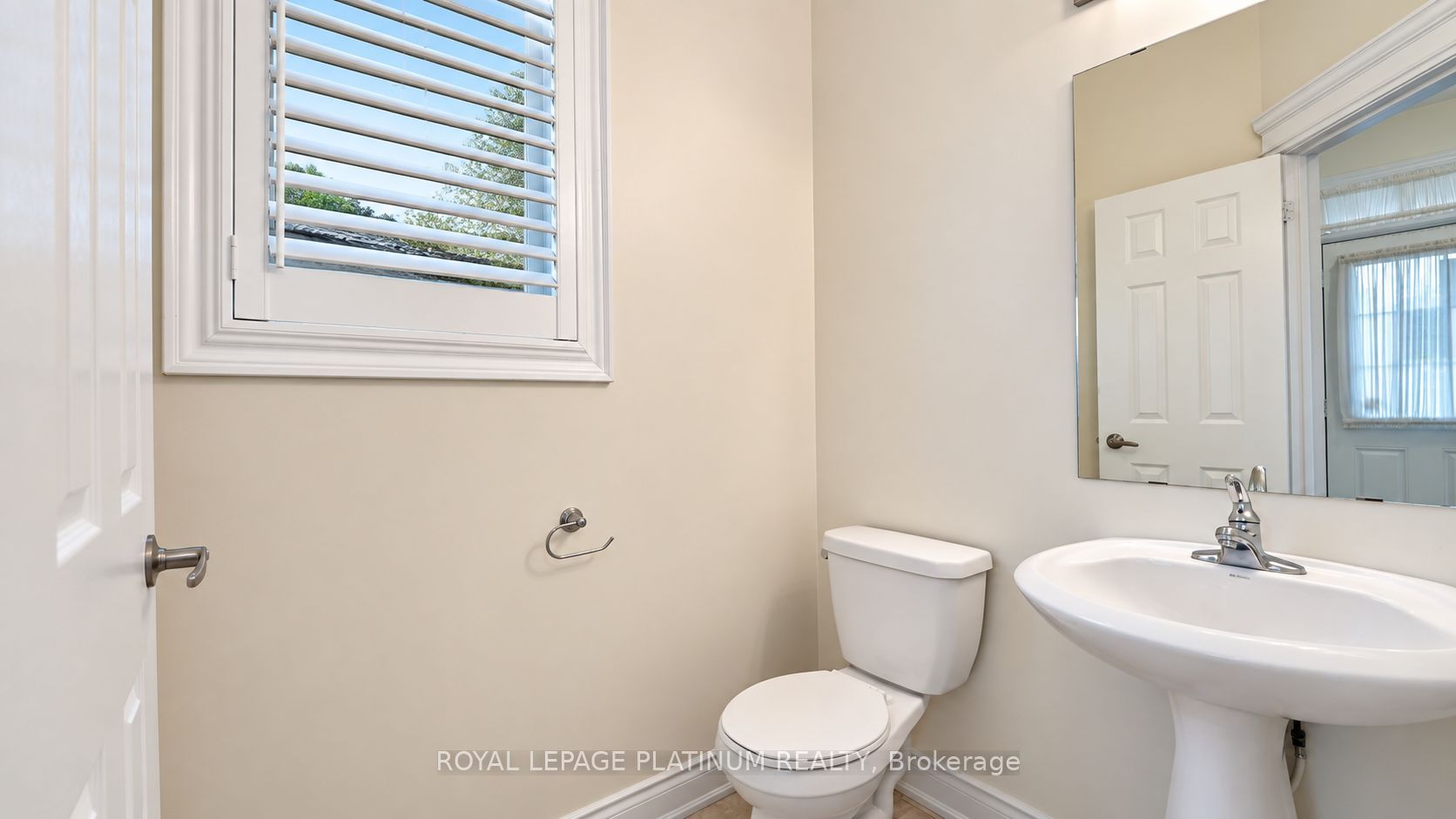 146 Sandringham Drive Property Photo 10