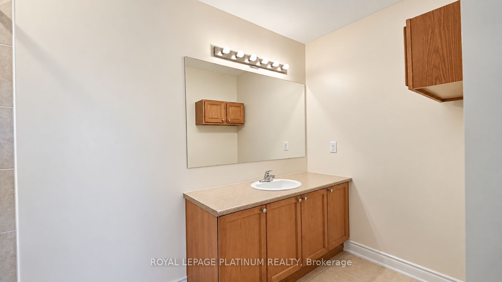 146 Sandringham Drive Property Photo 20