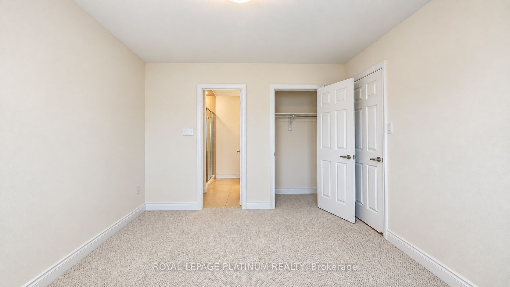 146 Sandringham Drive Property Photo 24