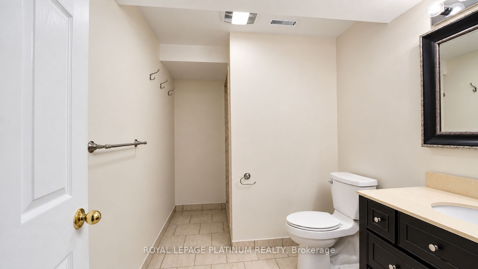 146 Sandringham Drive Property Photo 26