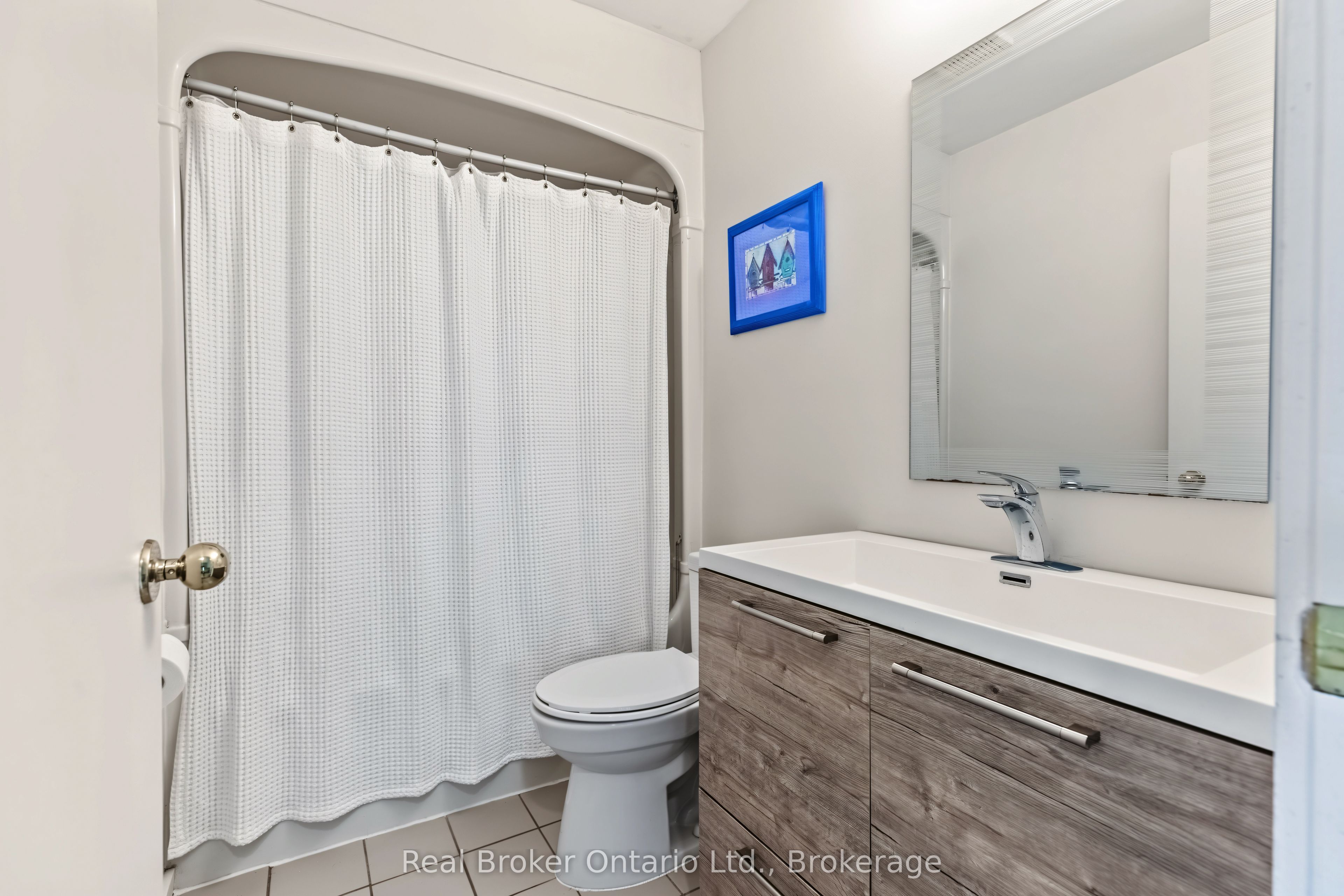 127 Fairway Crescent 31 Property Photo 23