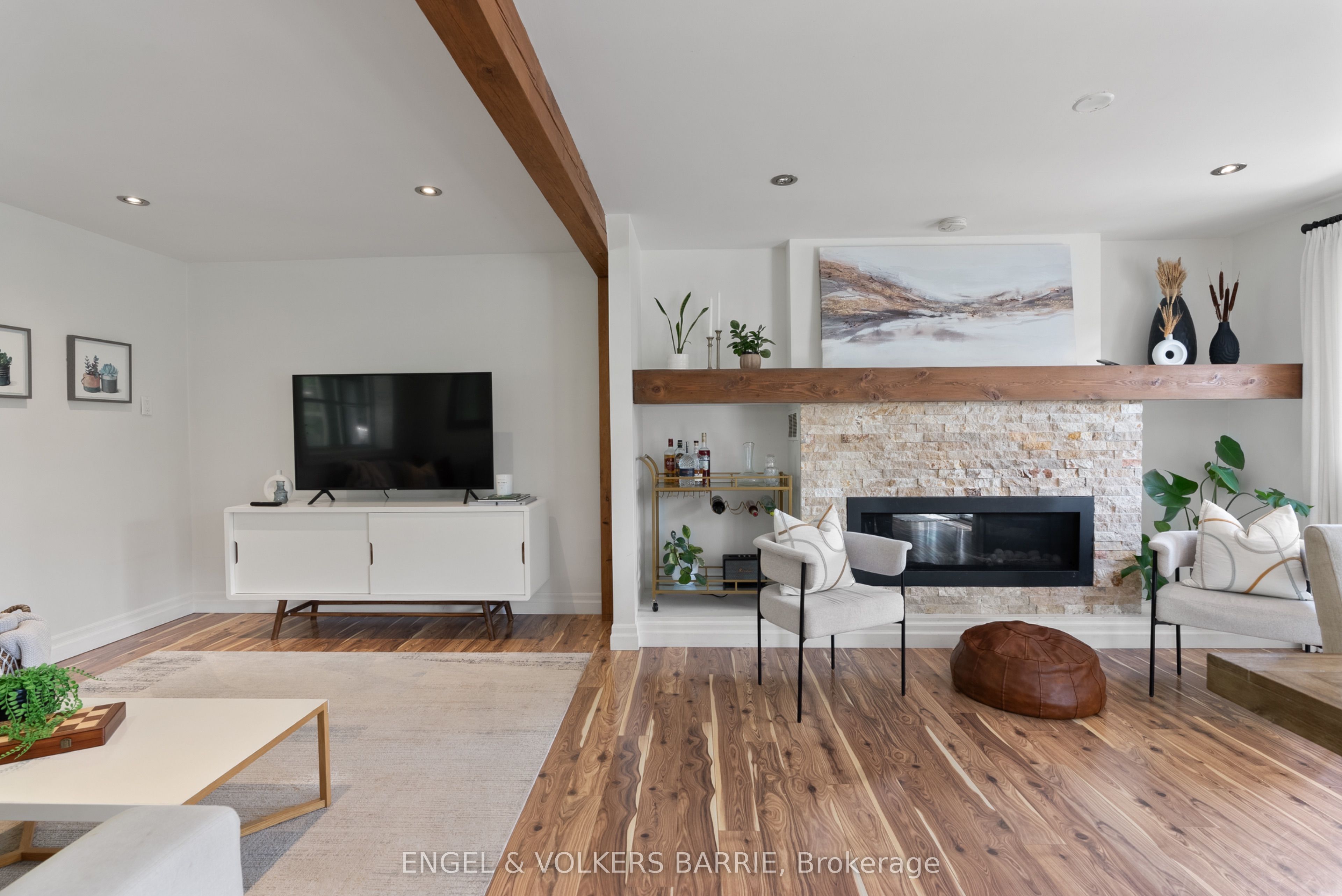 1441 Hendrie Road Property Photo 6