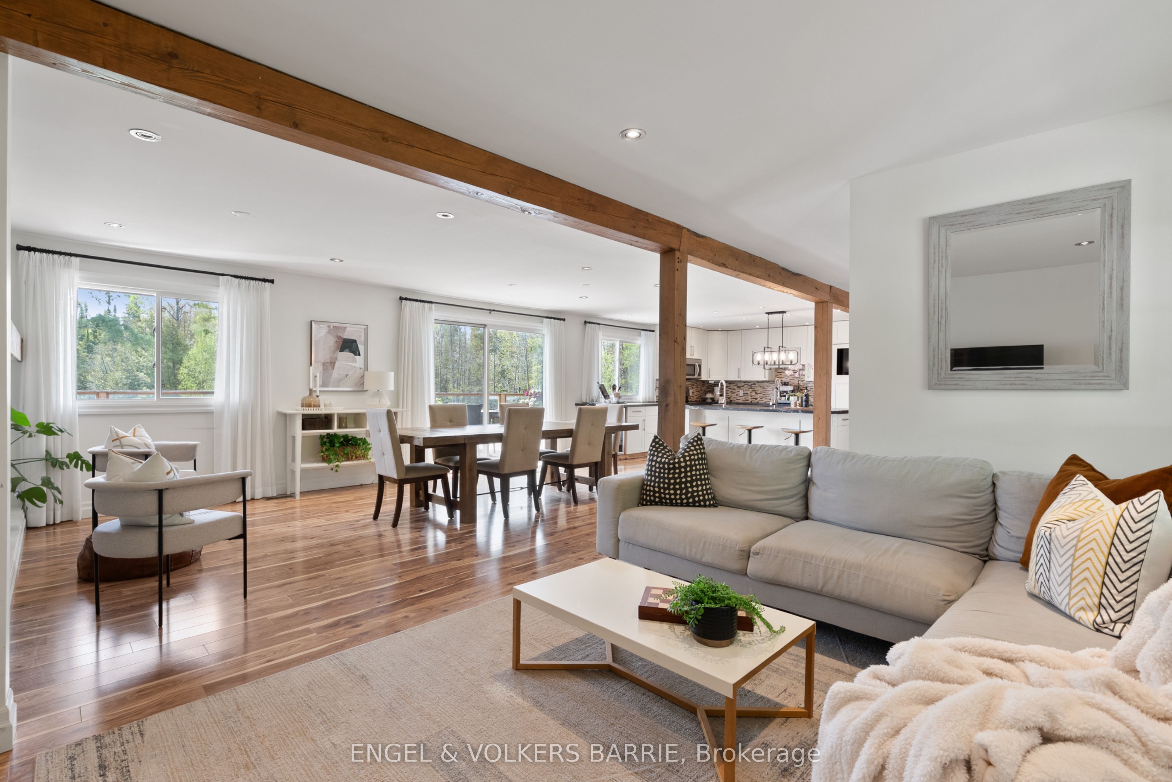1441 Hendrie Road Property Photo 7