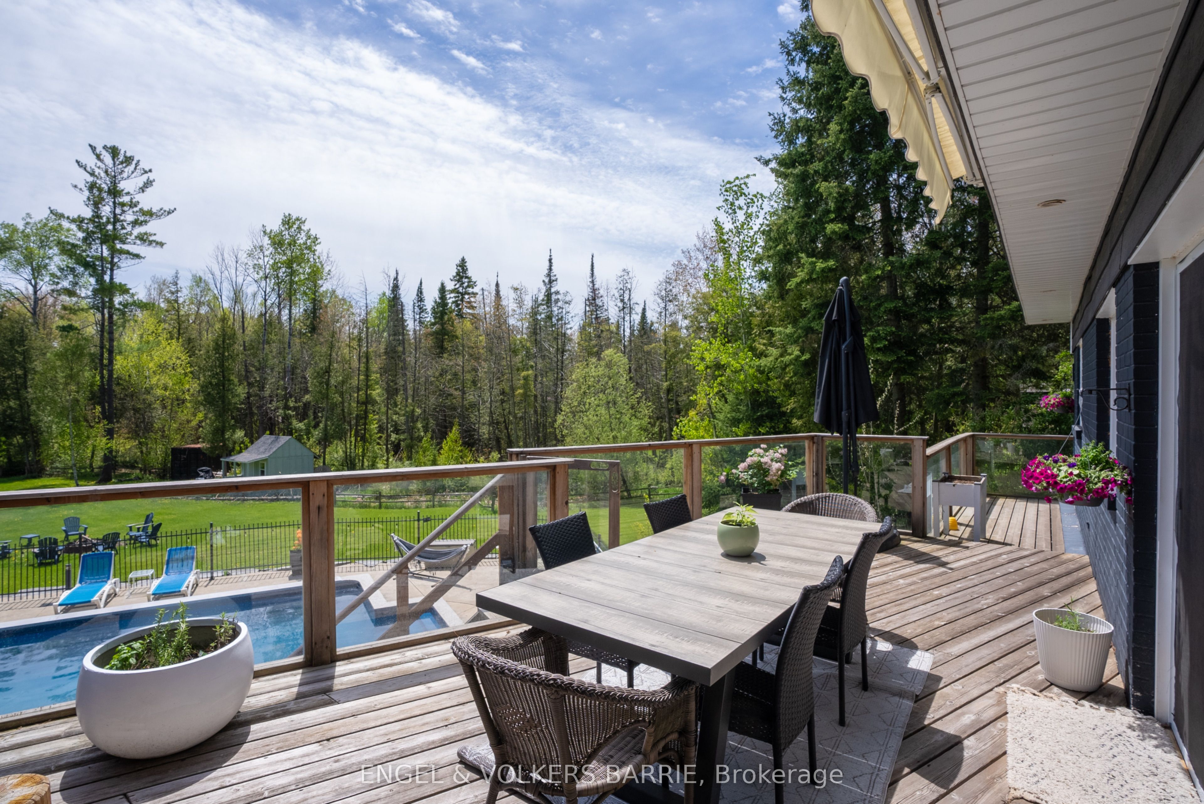 1441 Hendrie Road Property Photo 9