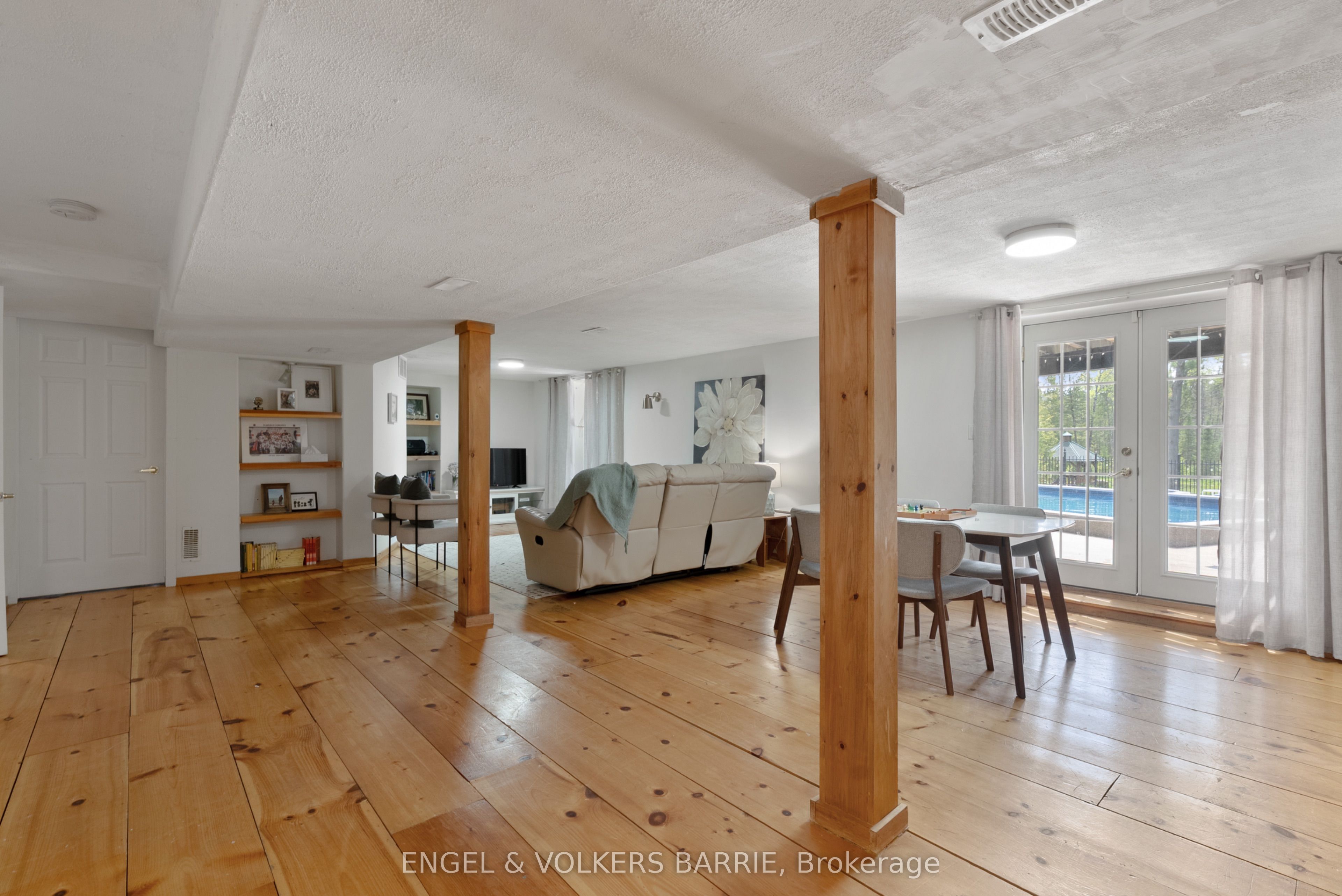 1441 Hendrie Road Property Photo 22