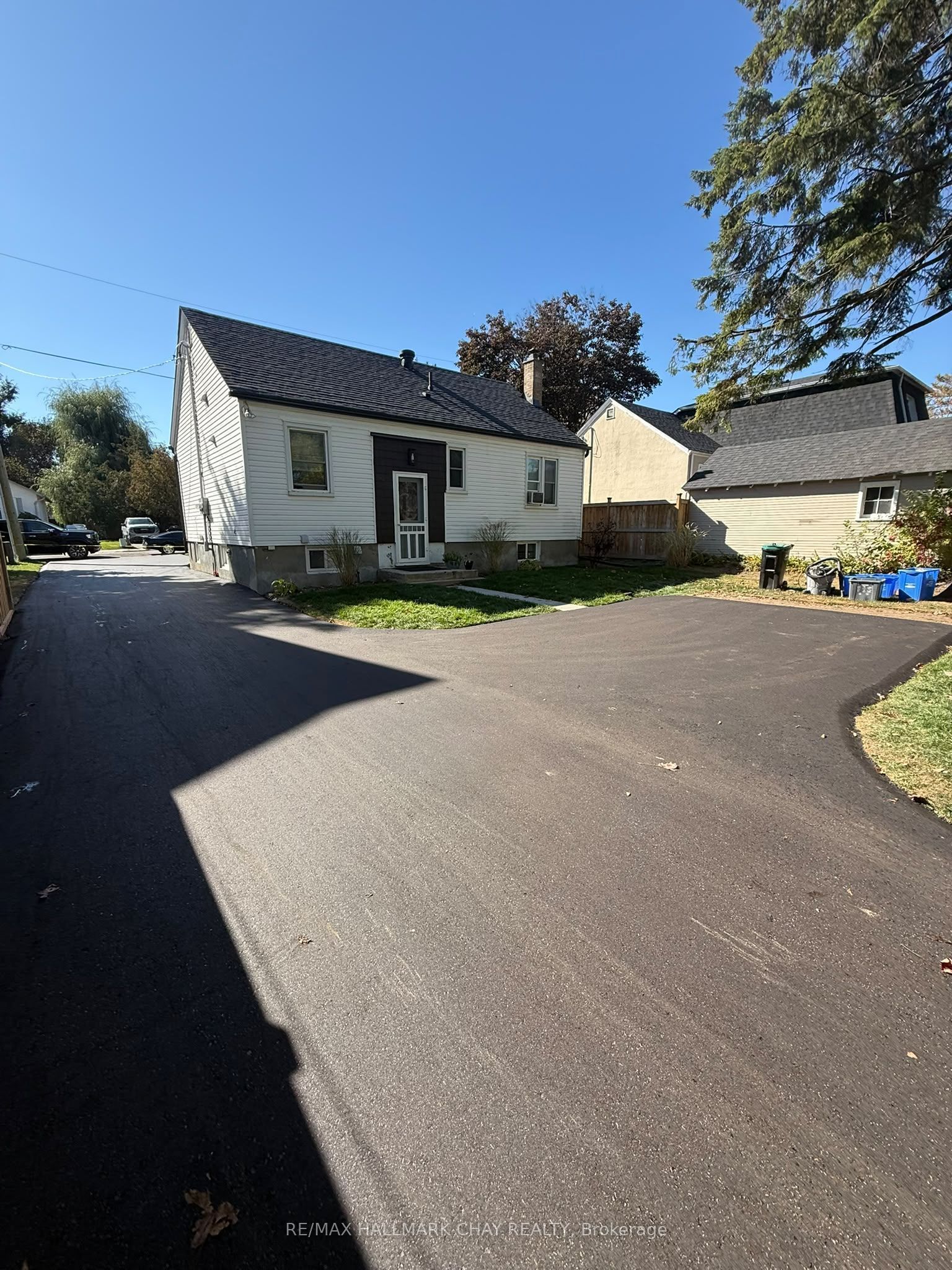 137 Clapperton Street Property Photo 1