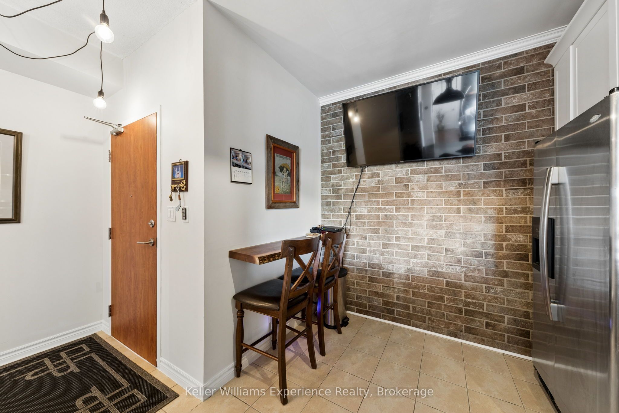 699 Aberdeen Boulevard 706 Property Photo 4