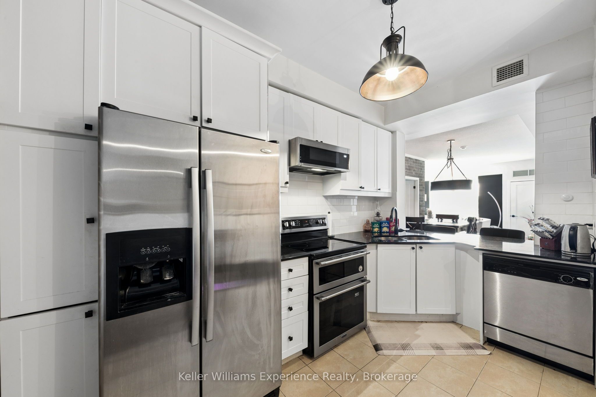 699 Aberdeen Boulevard 706 Property Photo 6