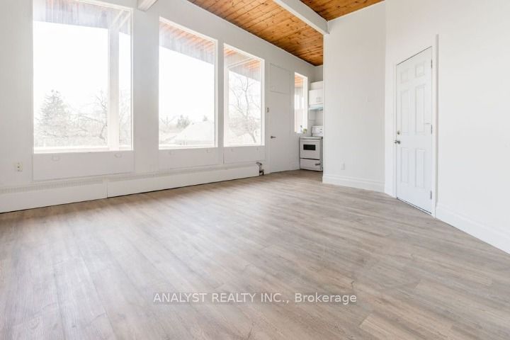37 Donald Street Property Photo 6