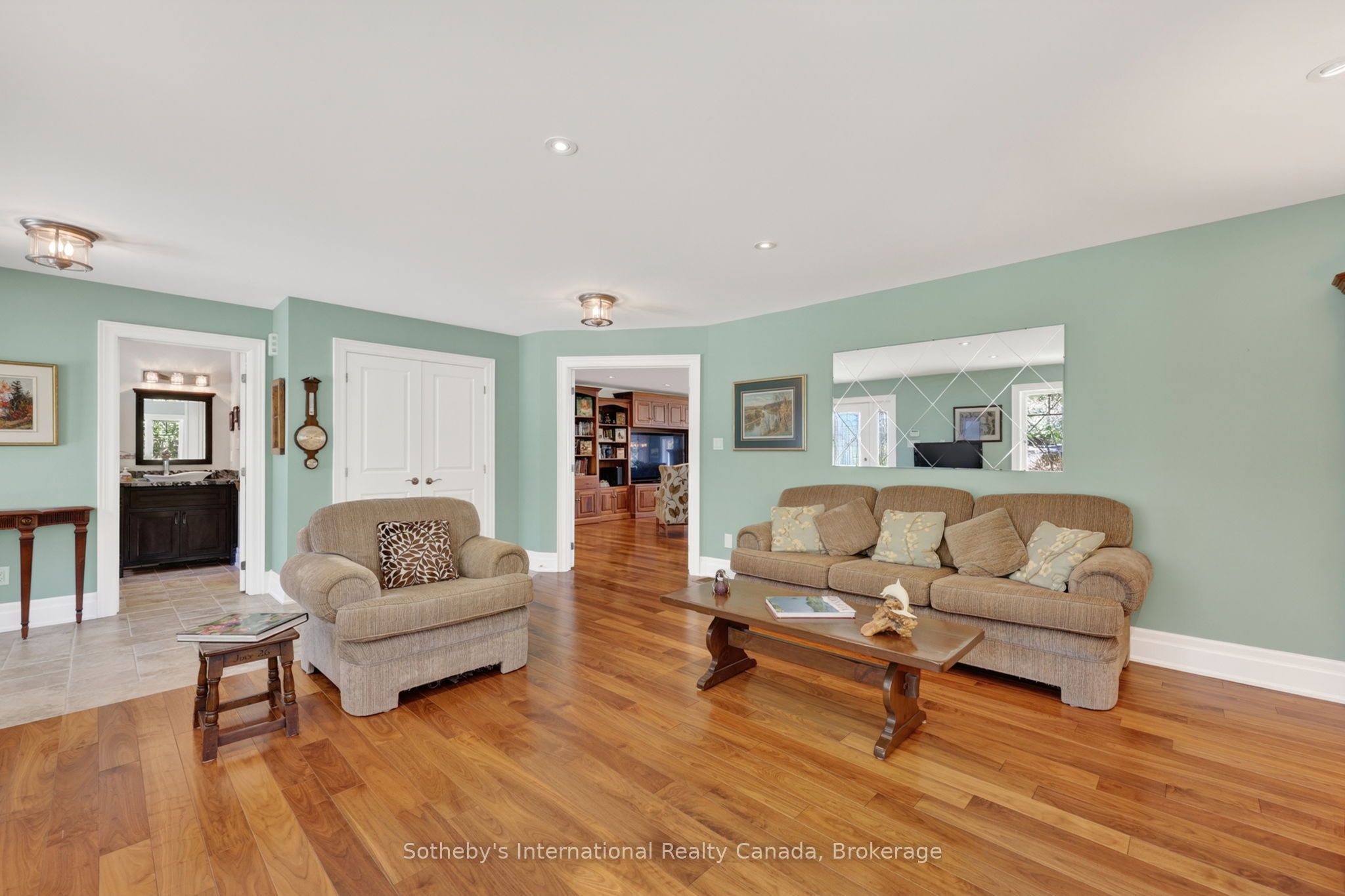 1036 River Road E Property Photo 13
