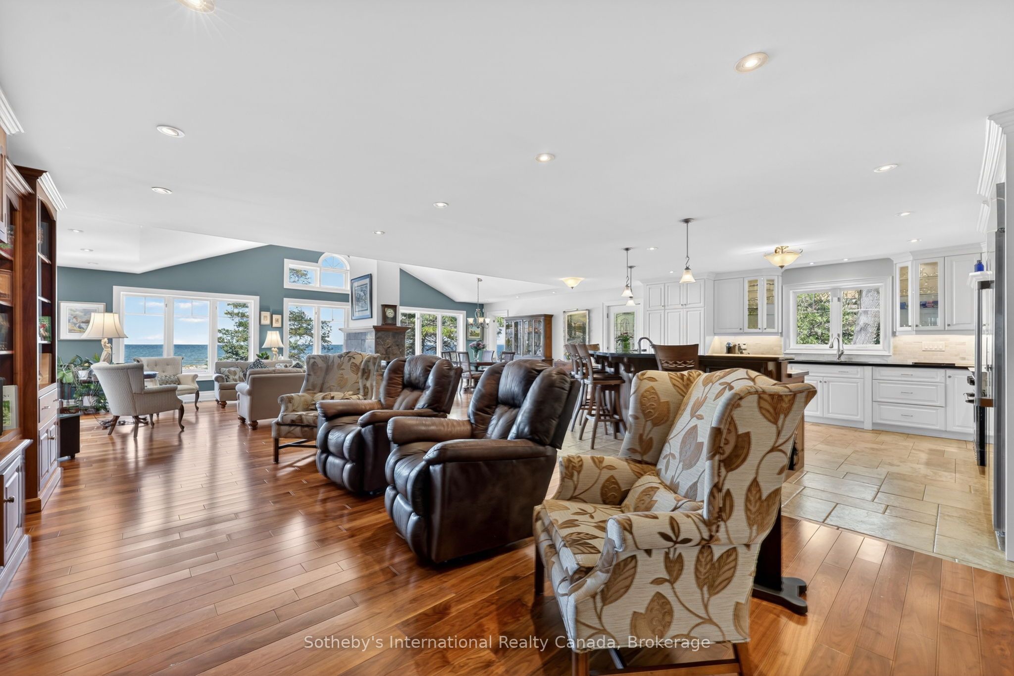 1036 River Road E Property Photo 14