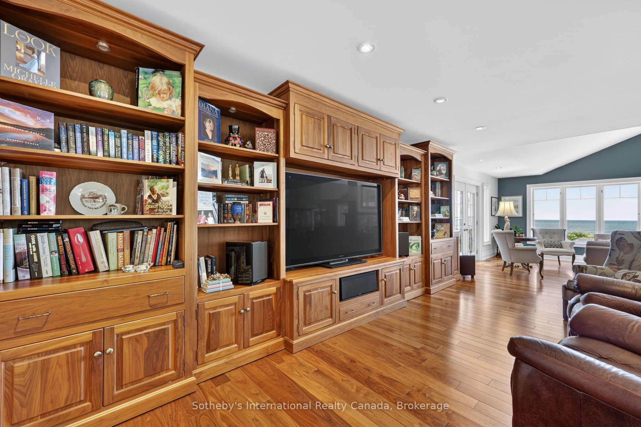 1036 River Road E Property Photo 15