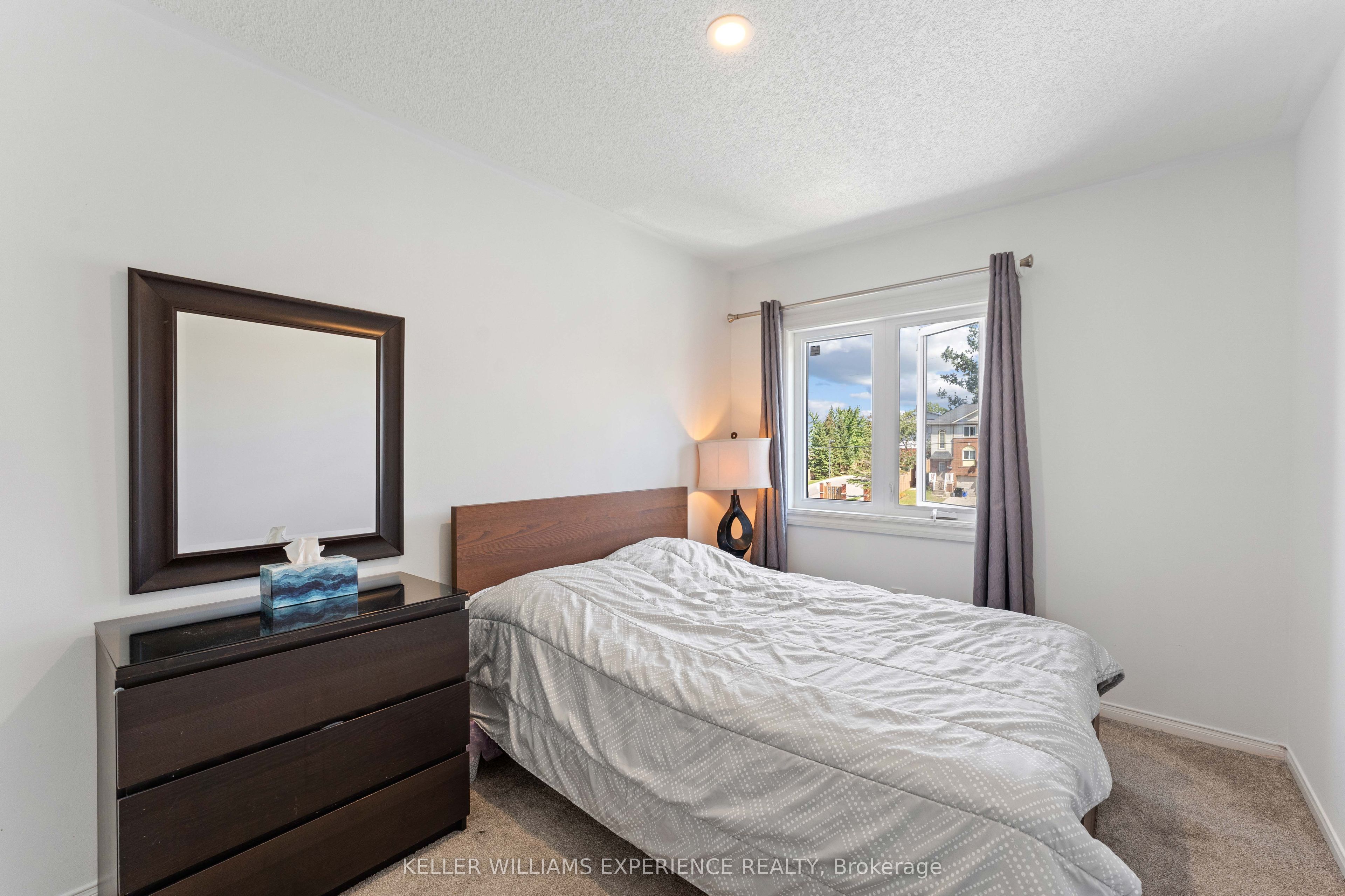 250 Ferndale Drive S Property Photo 22