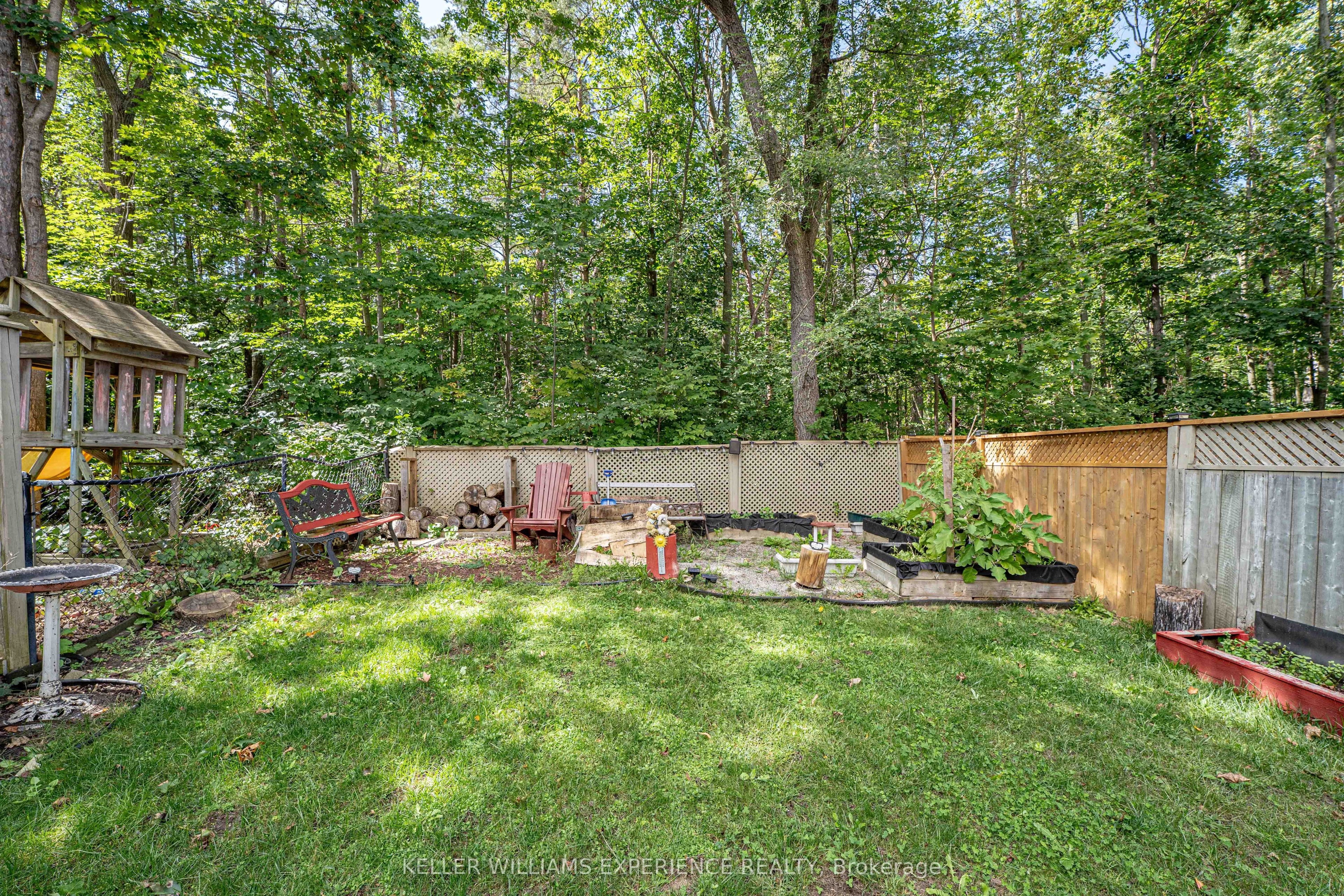 250 Ferndale Drive S Property Photo 32