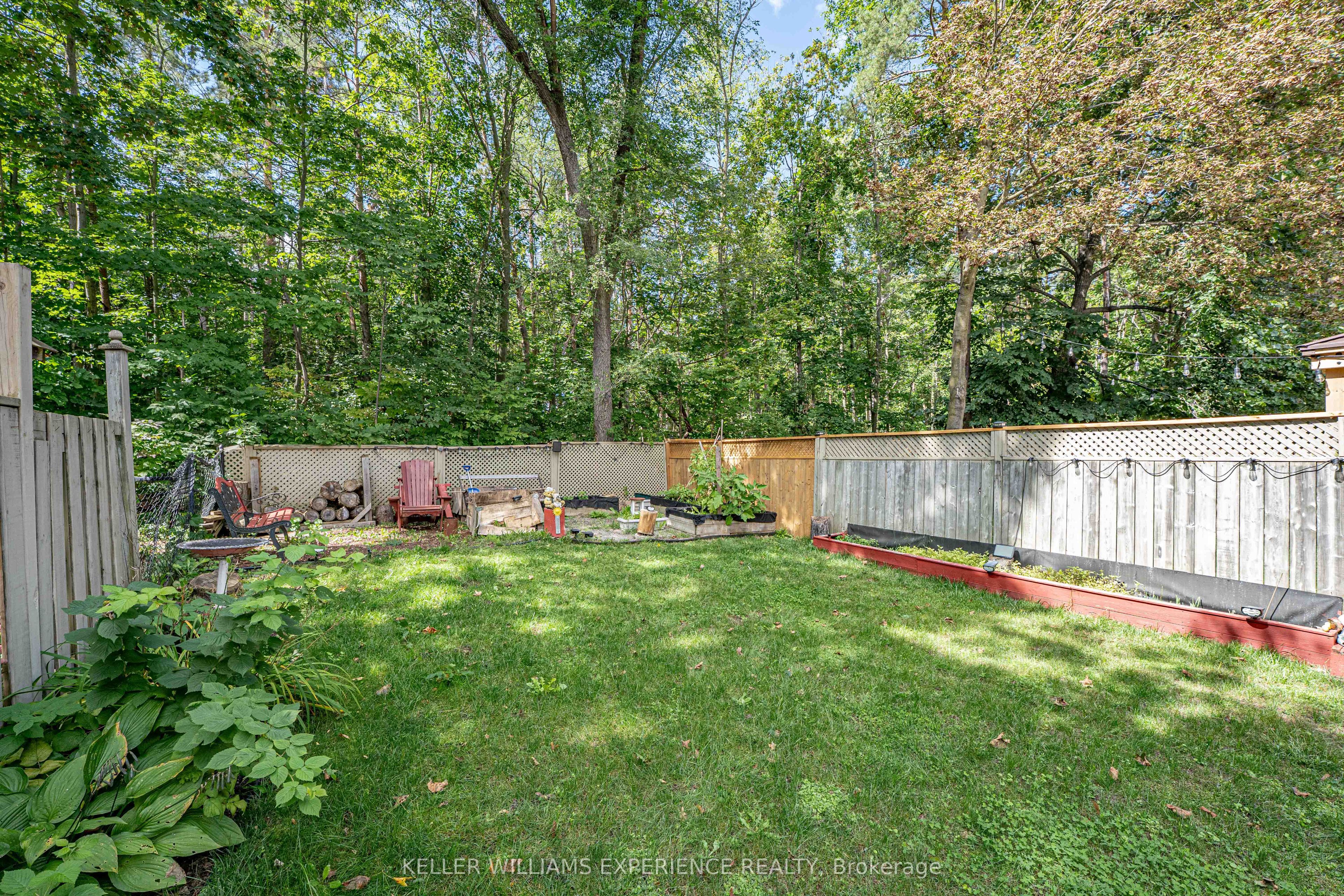 250 Ferndale Drive S Property Photo 36