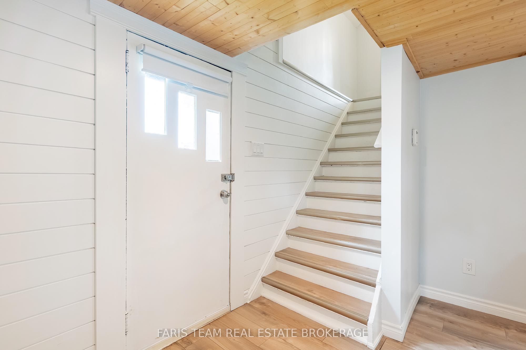 5 Robert Street Property Photo 8