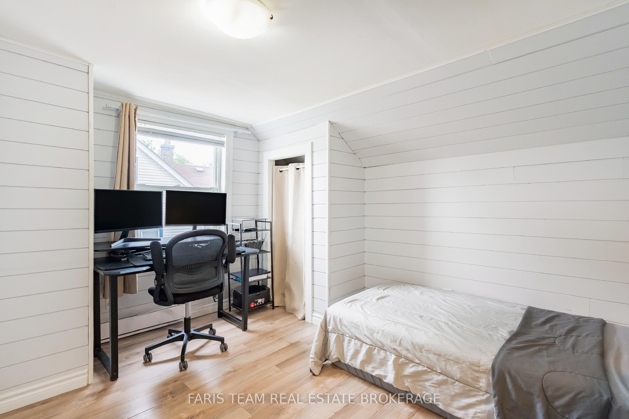 5 Robert Street Property Photo 12