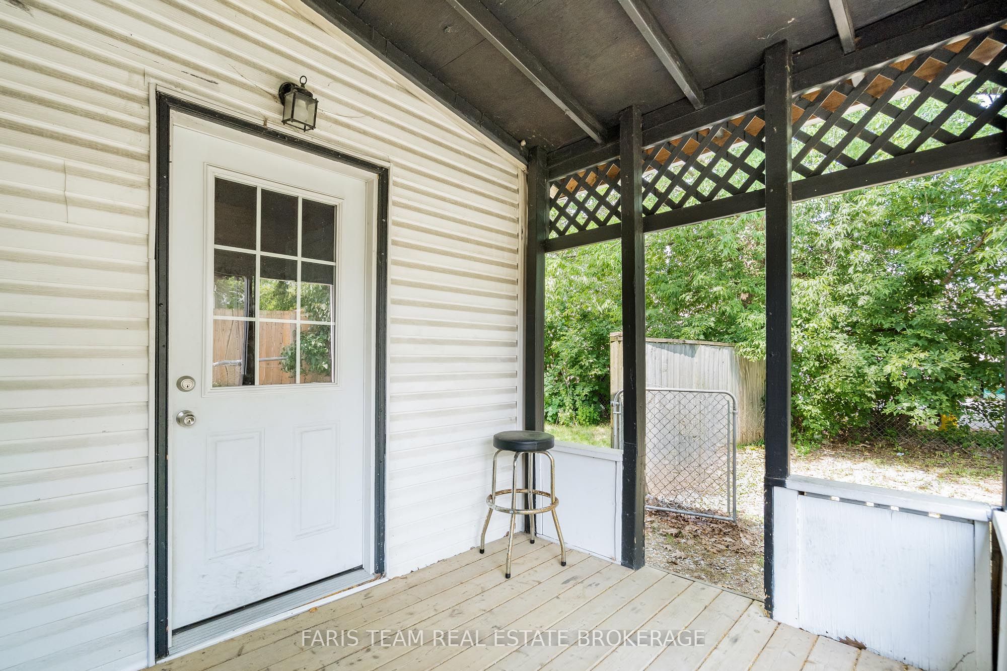 5 Robert Street Property Photo 16